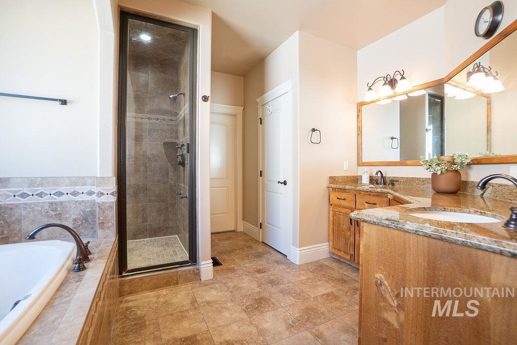 4501 E Thomas Mill Dr Property Photo 27