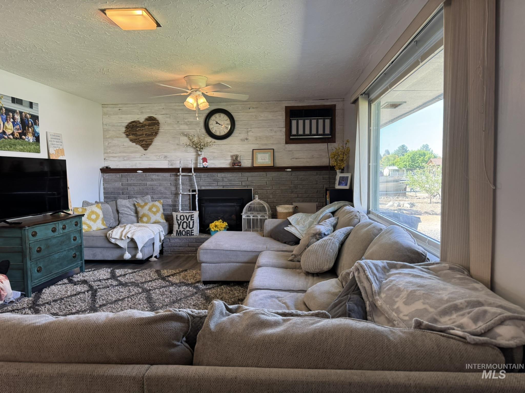1410 California Street Property Photo 3