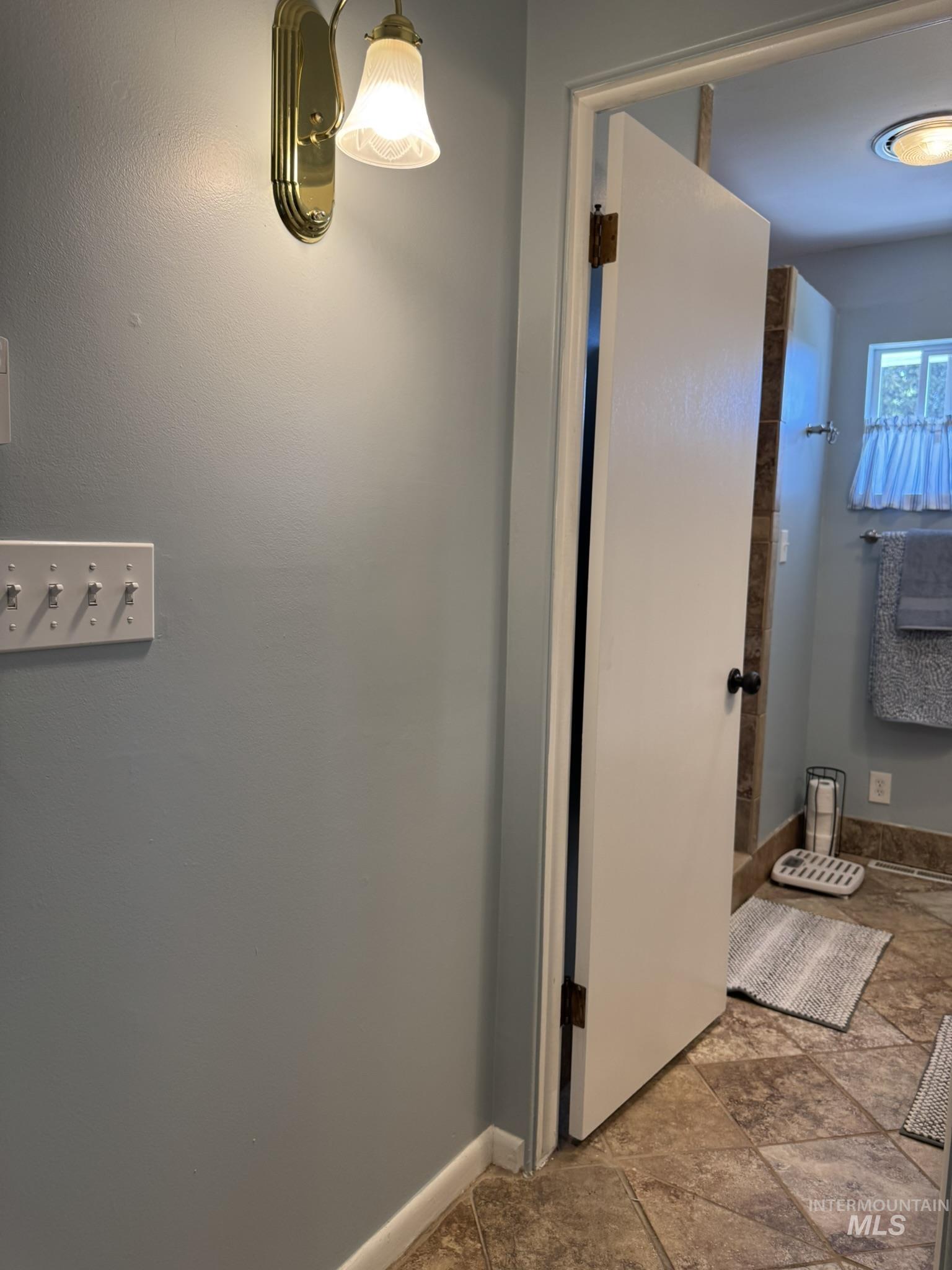 1410 California Street Property Photo 18
