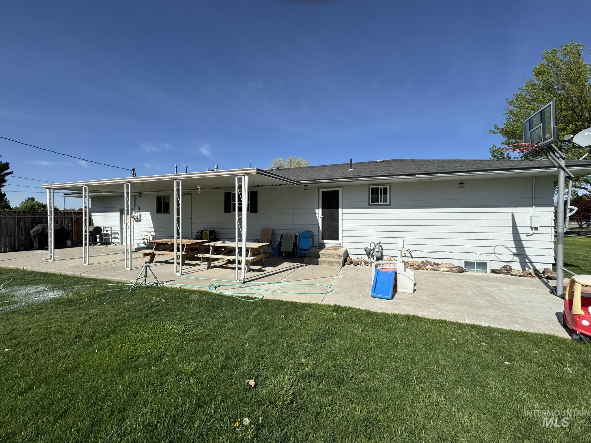 1410 California Street Property Photo 35