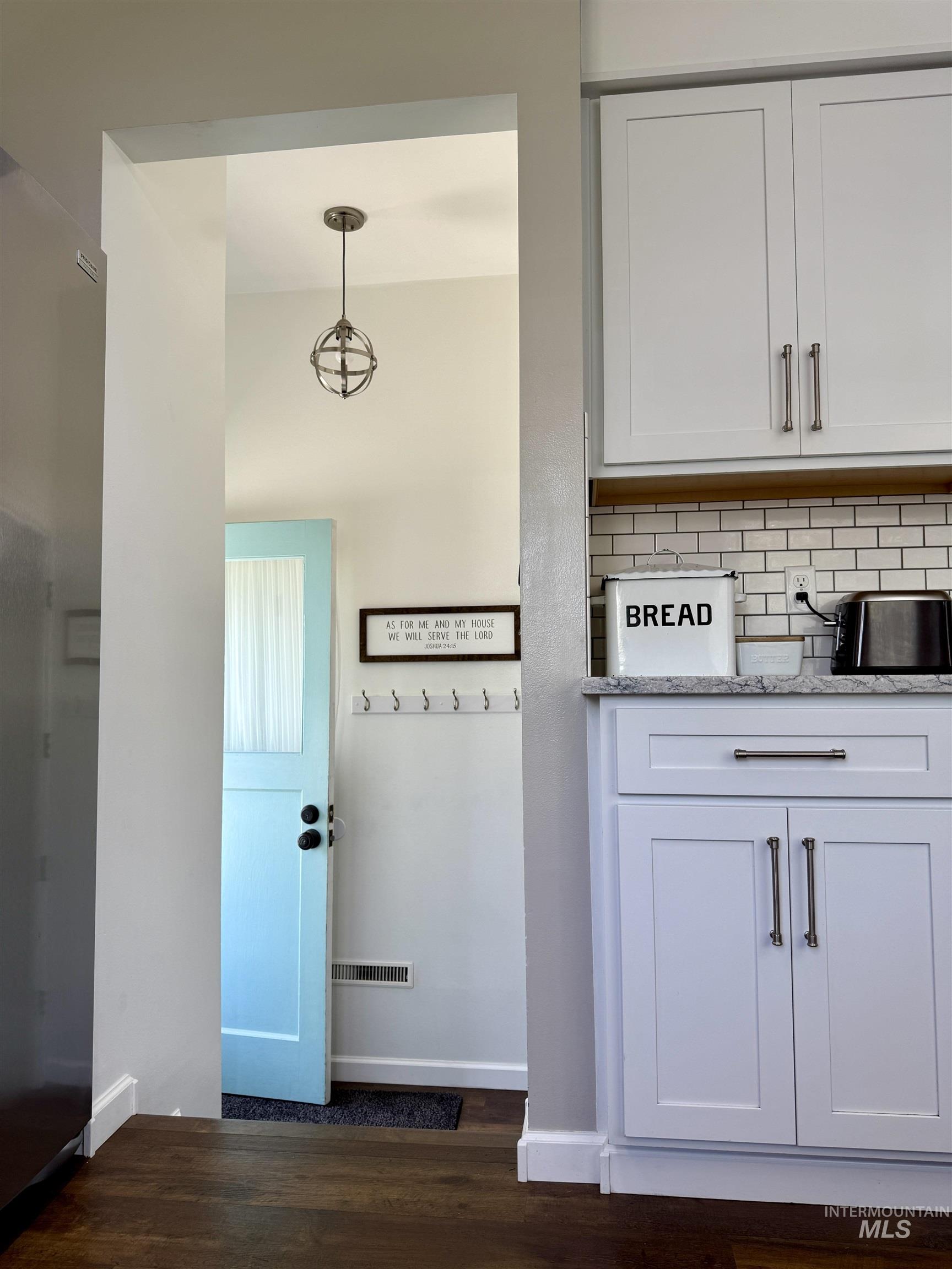 610 Burrell Dr Property Photo 14