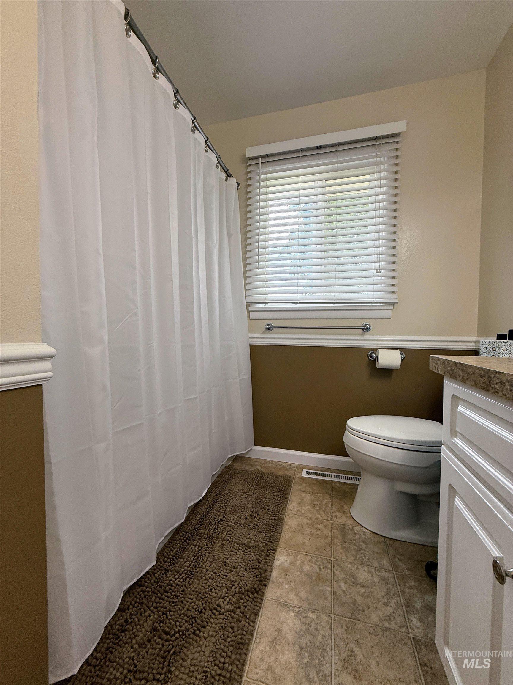 610 Burrell Dr Property Photo 23