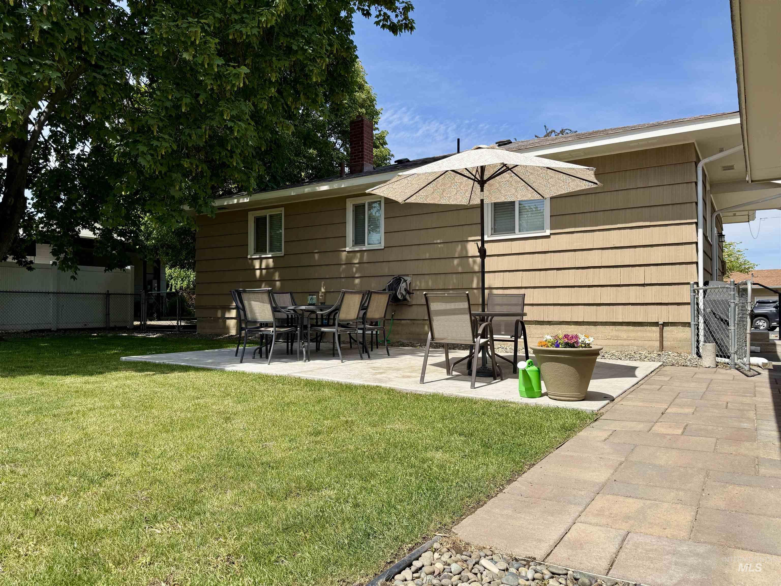 610 Burrell Dr Property Photo 40