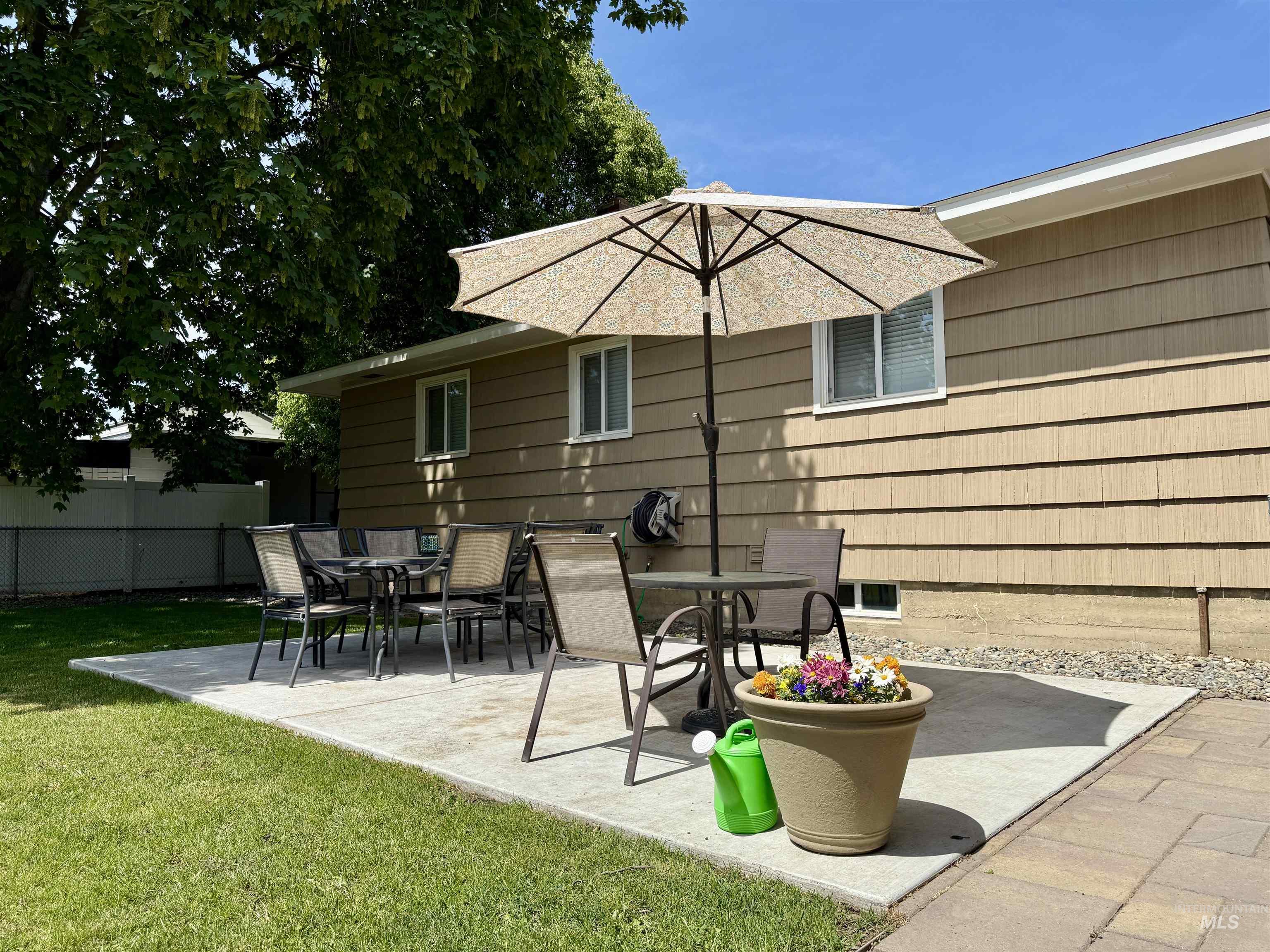 610 Burrell Dr Property Photo 41