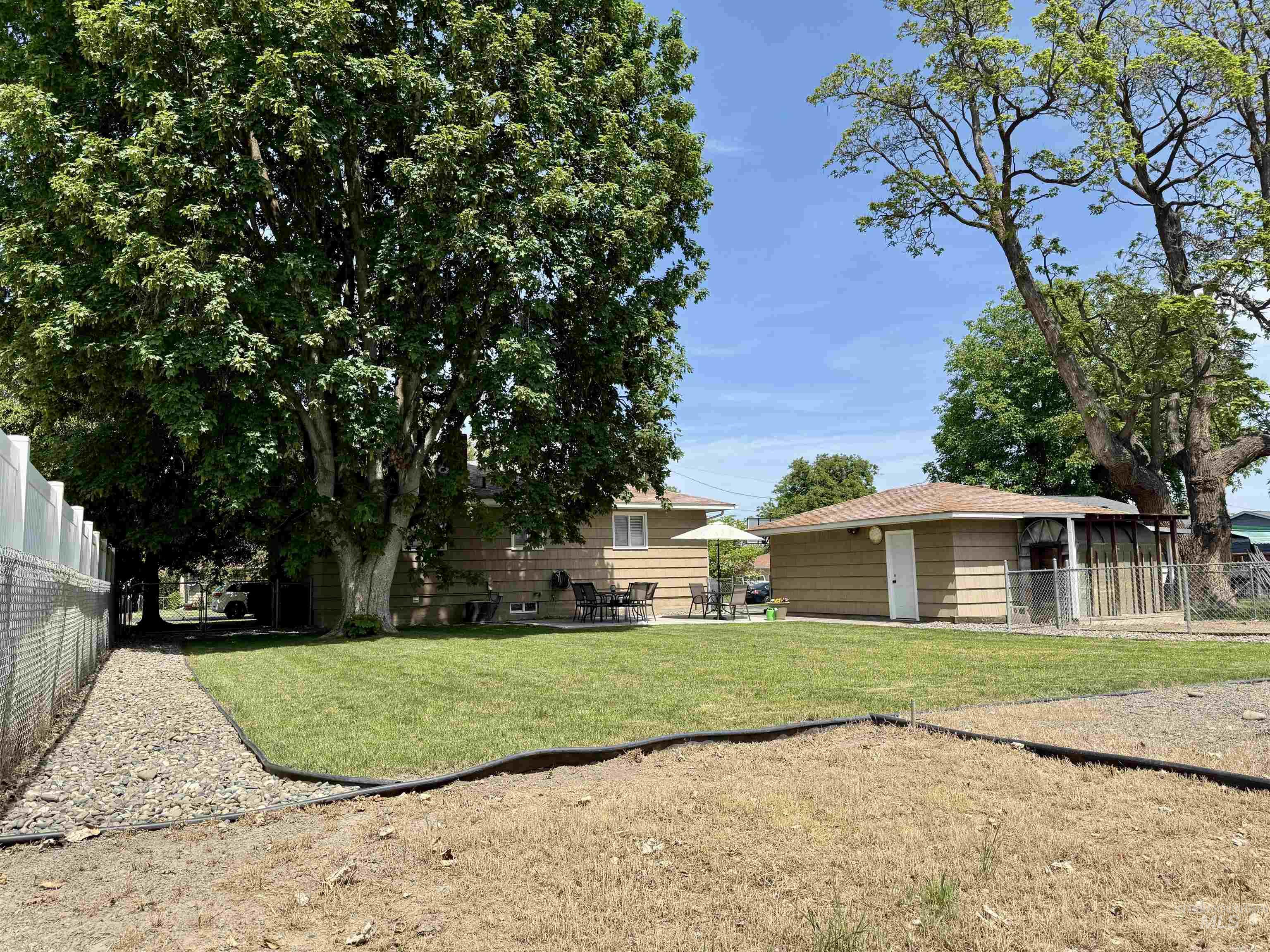 610 Burrell Dr Property Photo 42