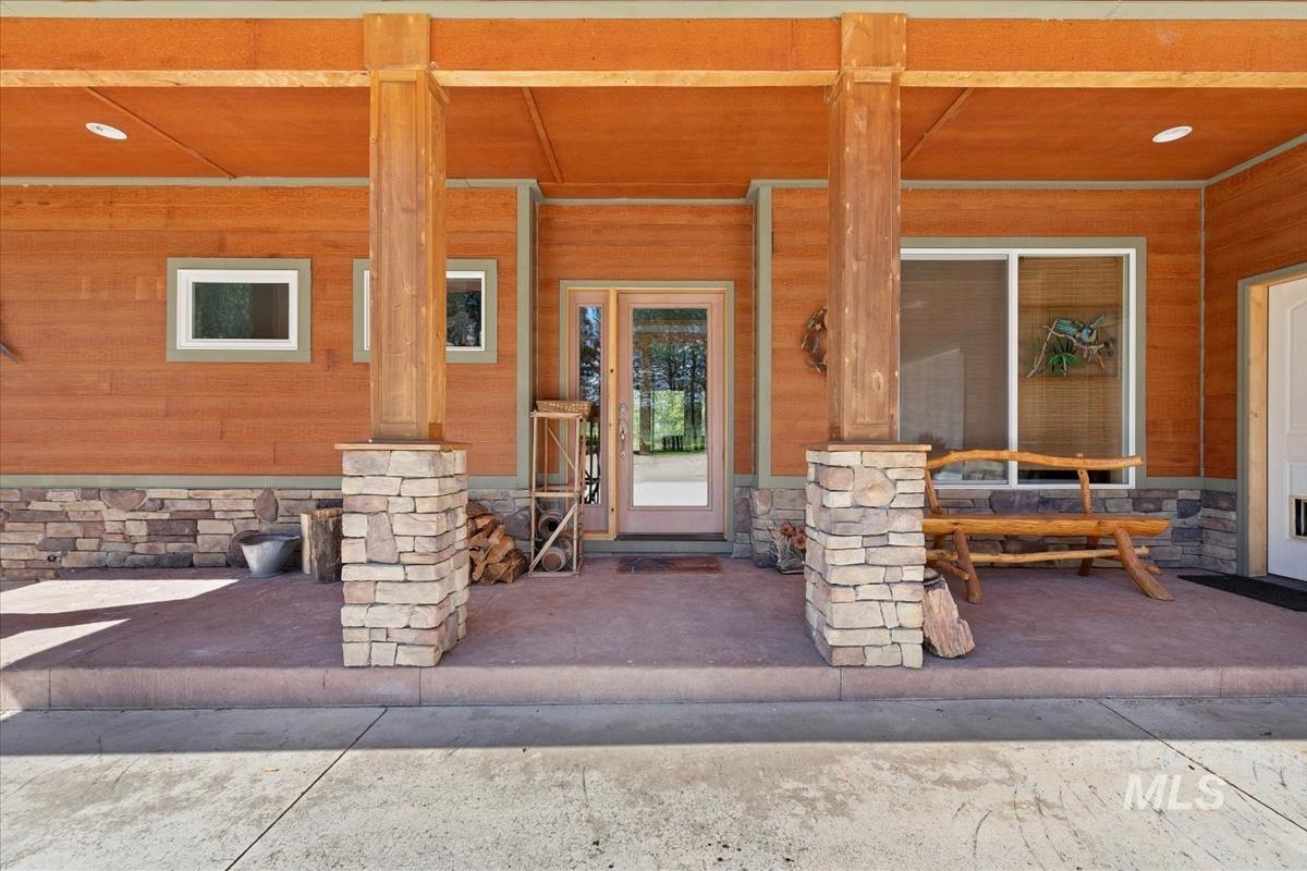 32 Coyote Property Photo 42