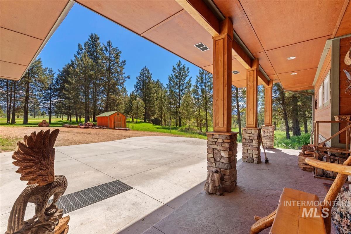 32 Coyote Property Photo 43