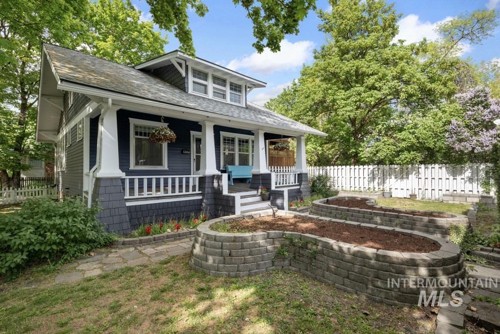 324 W A Street Property Photo 1