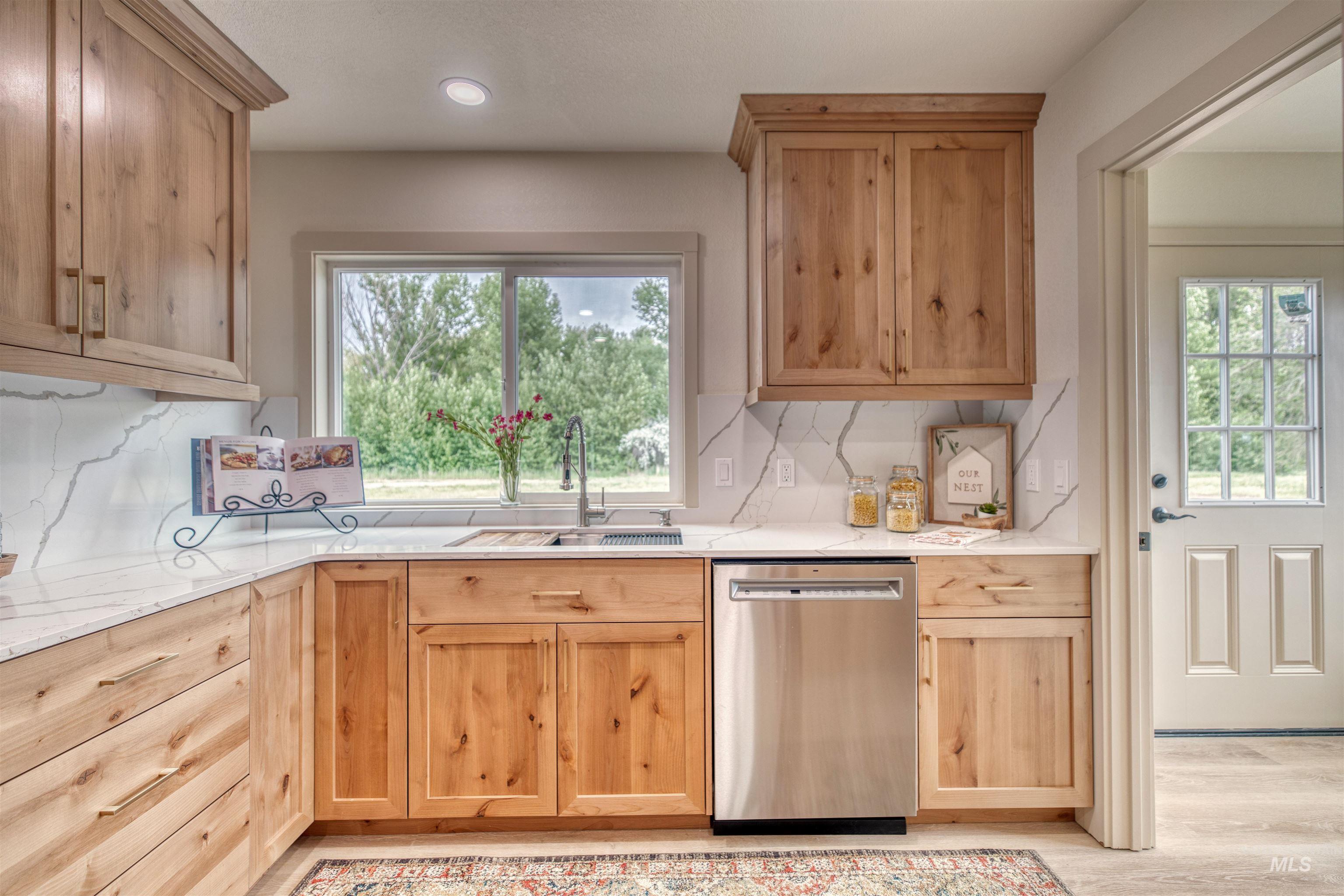 3131 Fuller Rd Property Photo 15