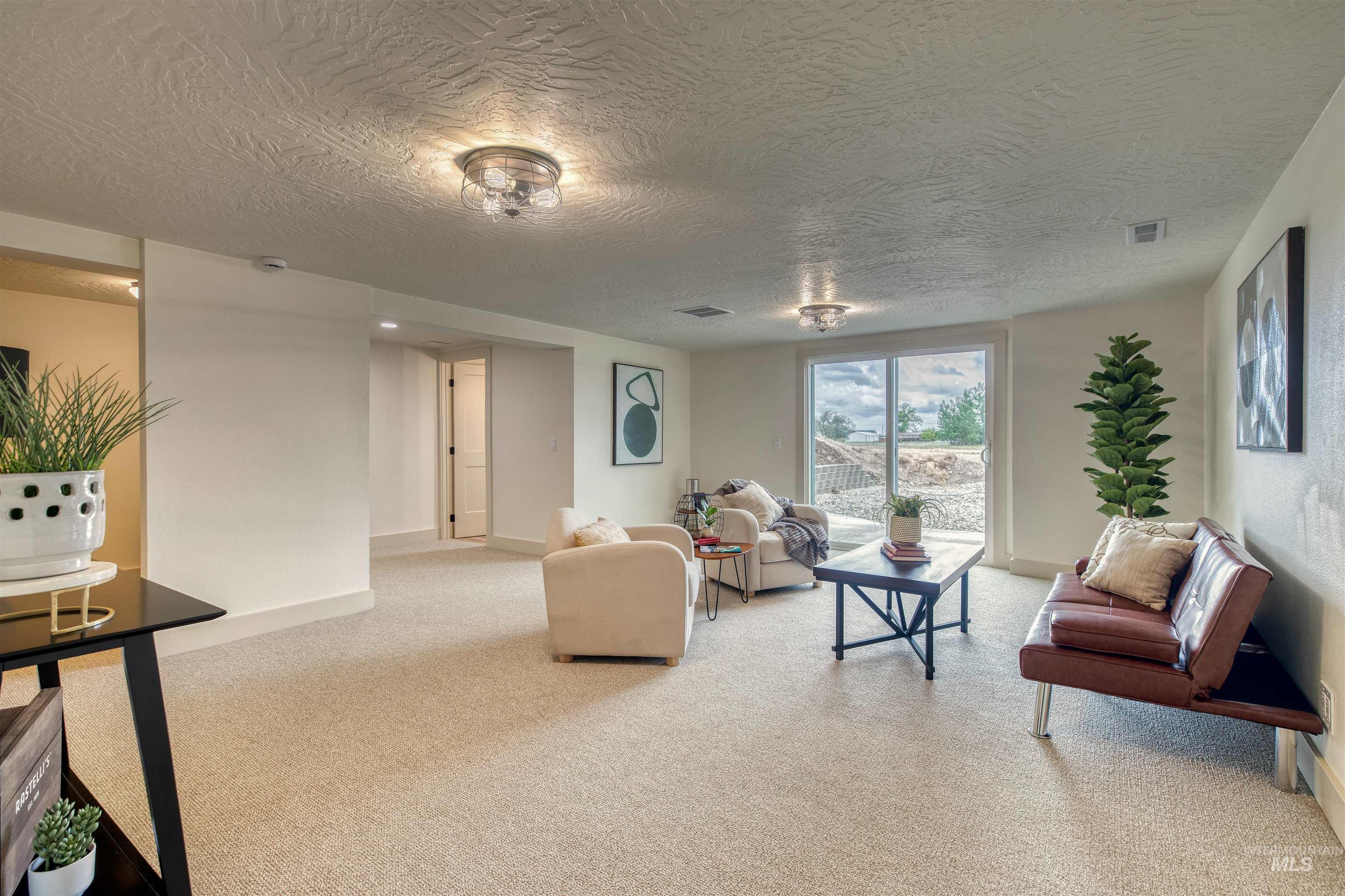 3131 Fuller Rd Property Photo 28