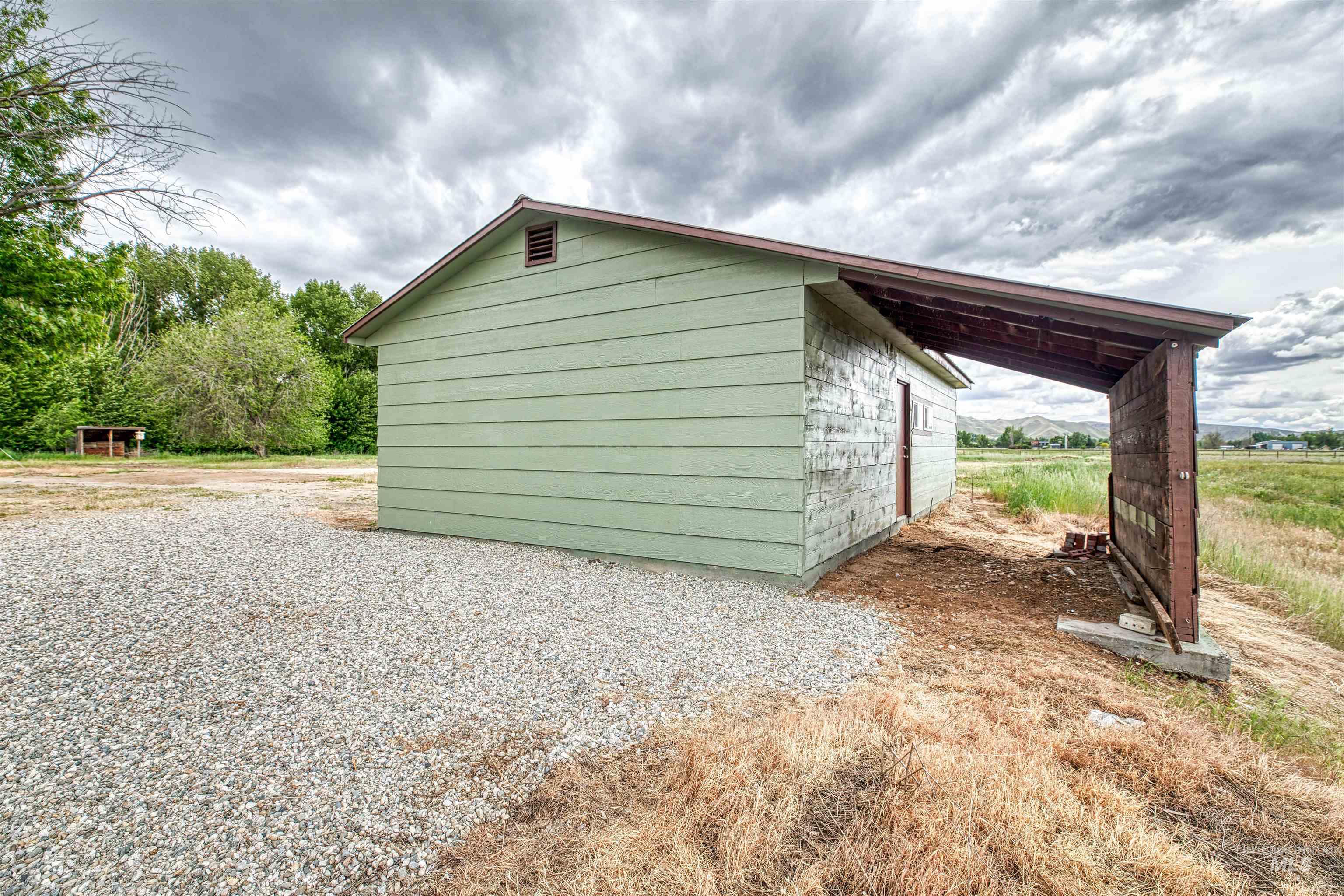 3131 Fuller Rd Property Photo 36