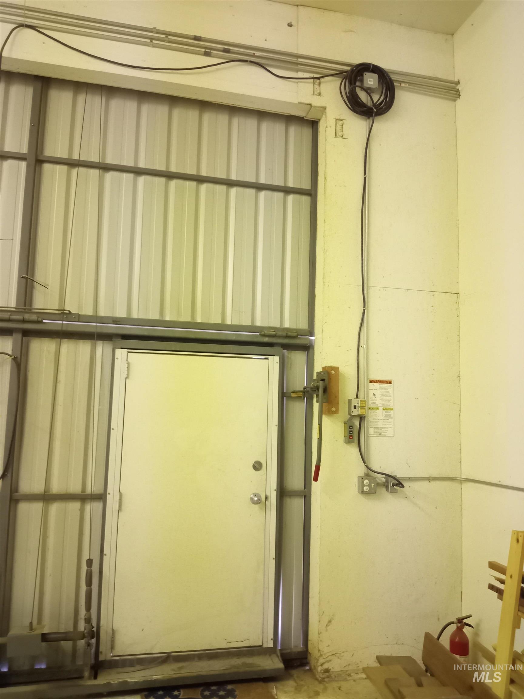 4321 Aviation Way Property Photo 3