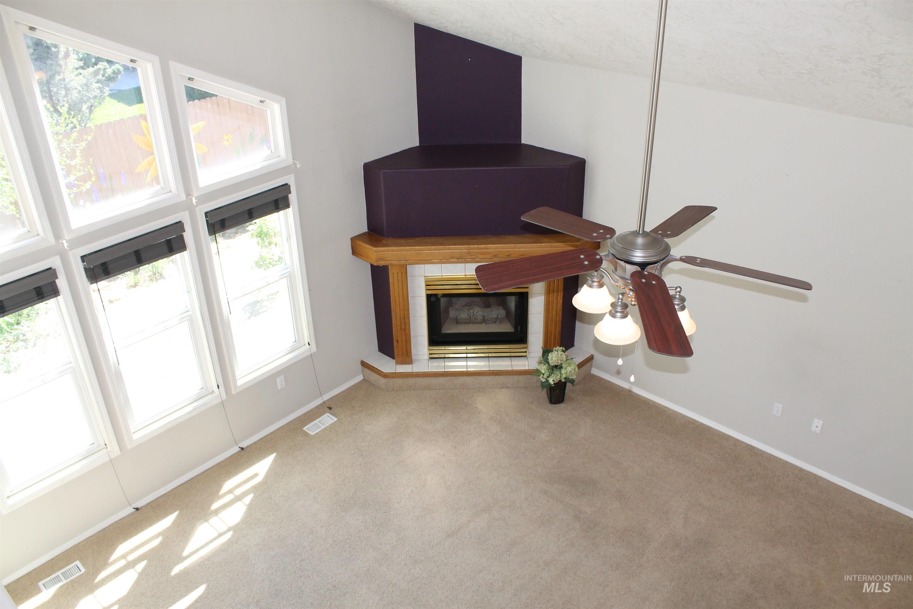 3863 W Aspen Creek Ct Property Photo 5