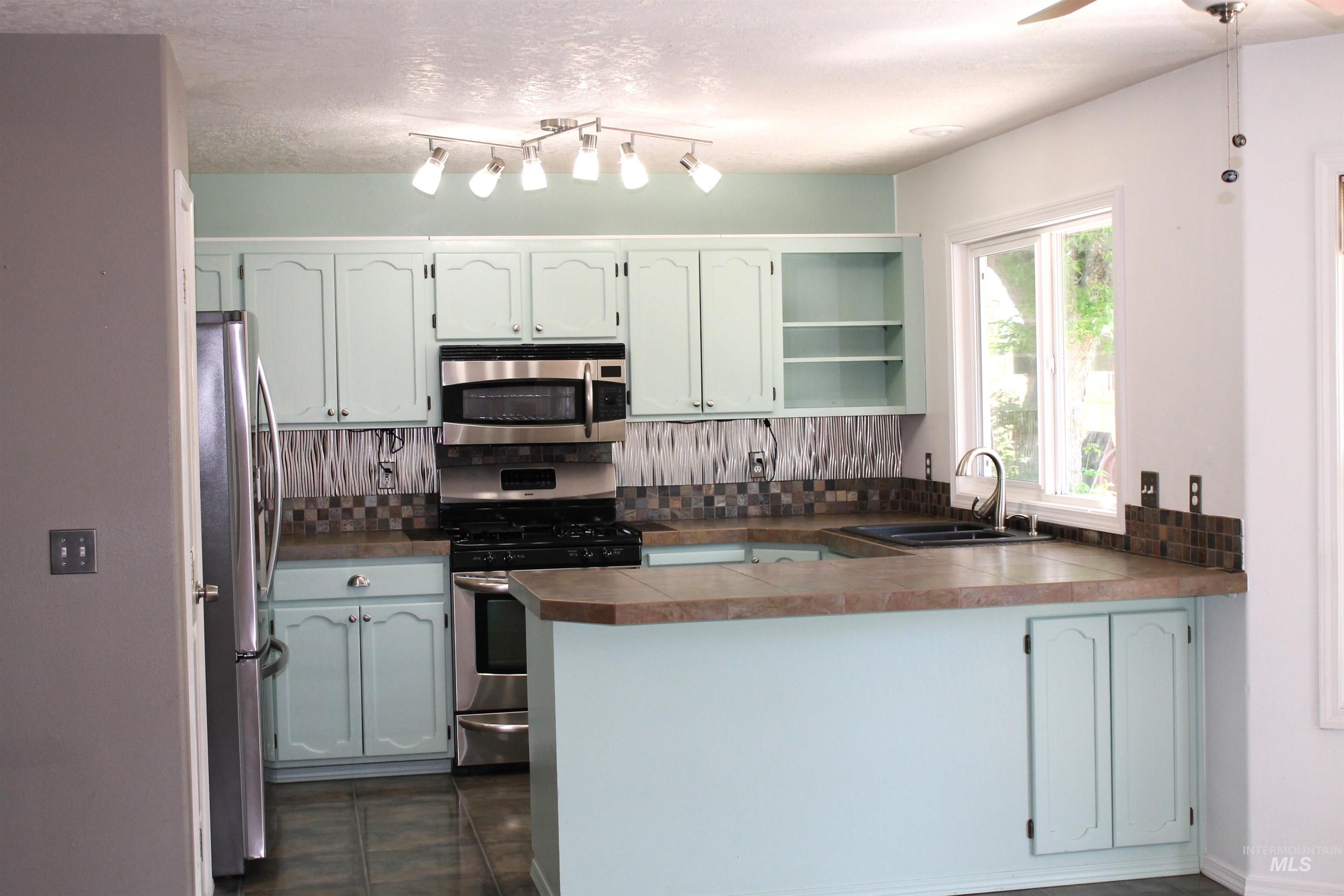 3863 W Aspen Creek Ct Property Photo 8