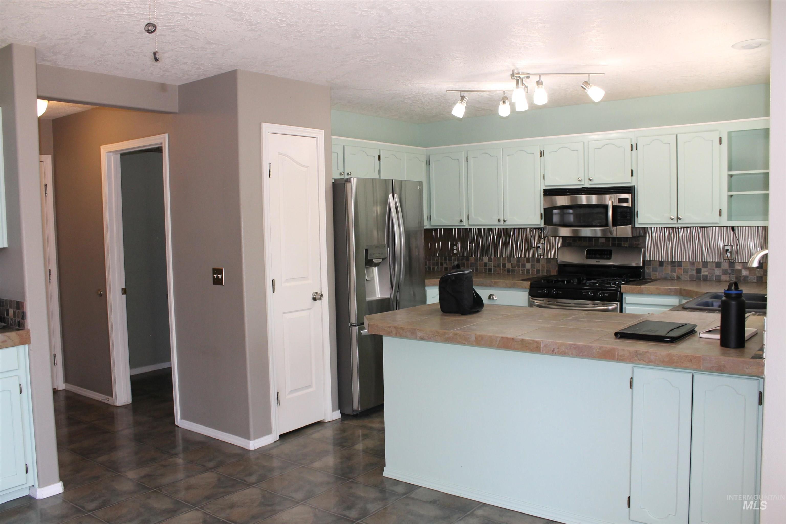 3863 W Aspen Creek Ct Property Photo 9