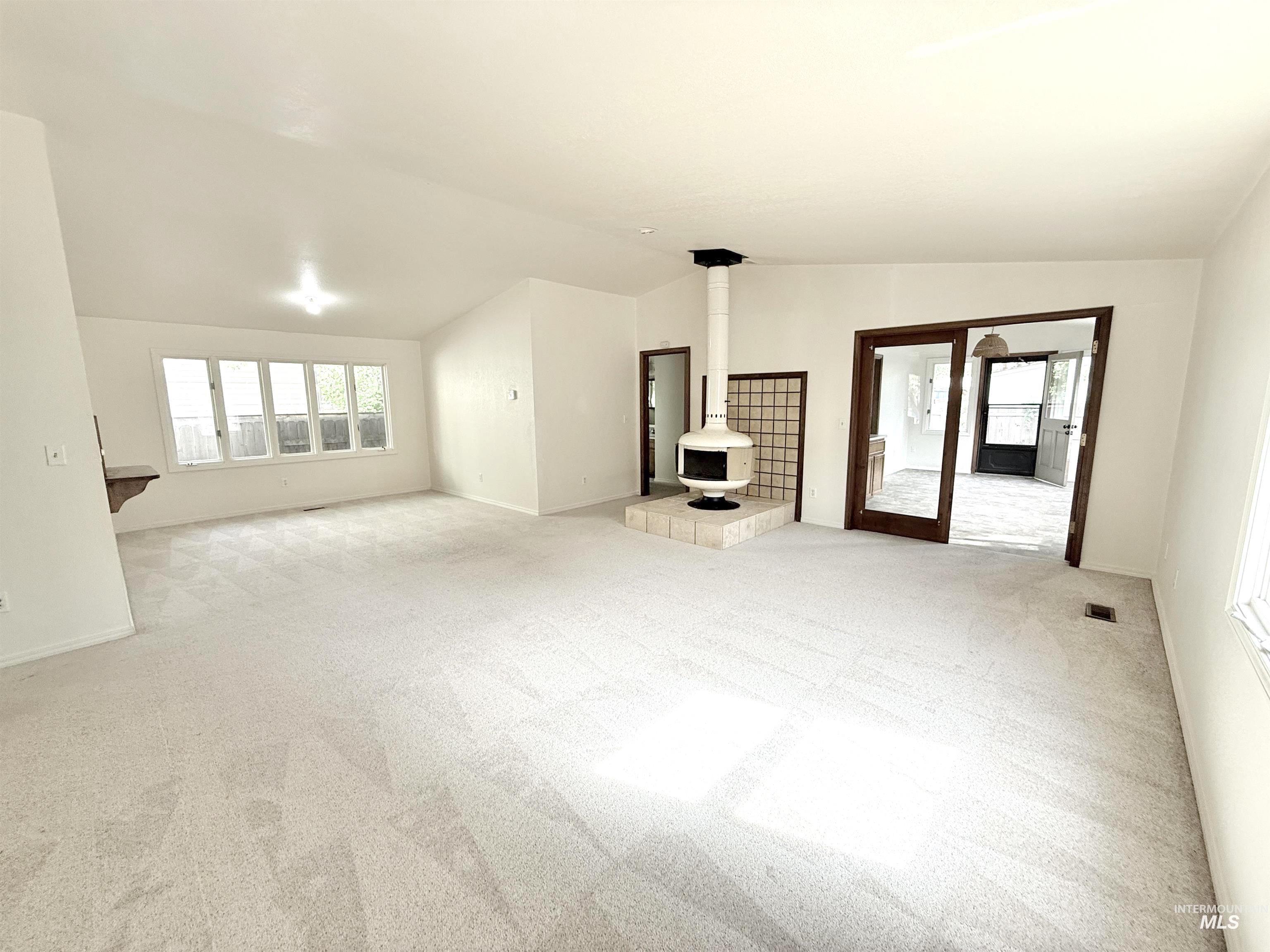 3809 W Kootenai Property Photo