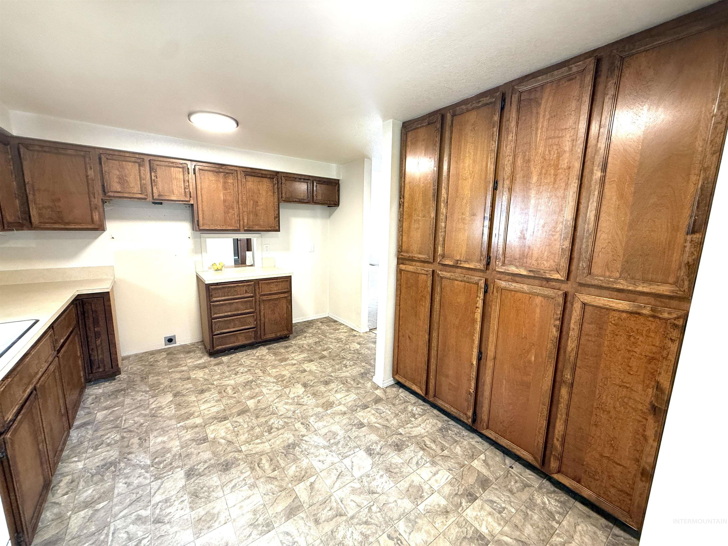 3809 W Kootenai Property Photo 10