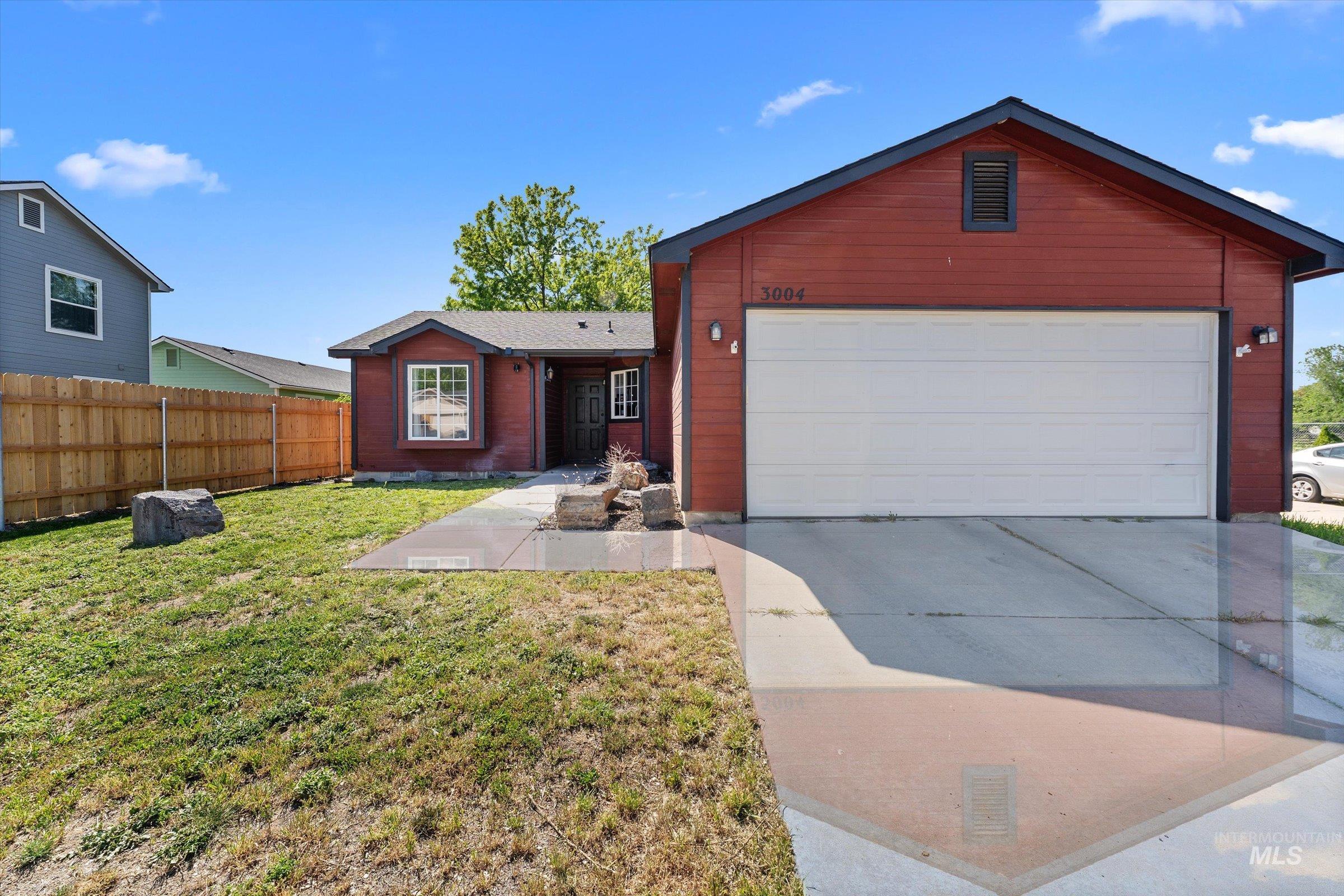 3004 Sandstone Pl Property Photo 2