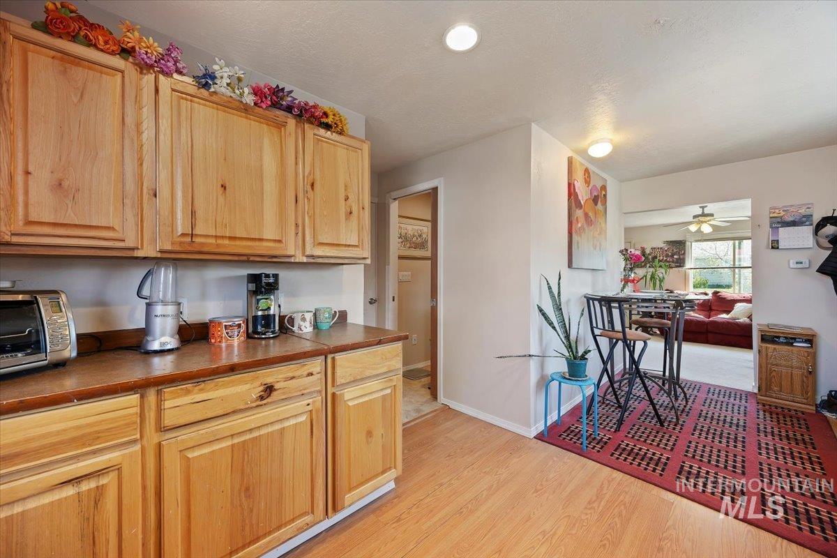 129 S Chestnut St Property Photo 14