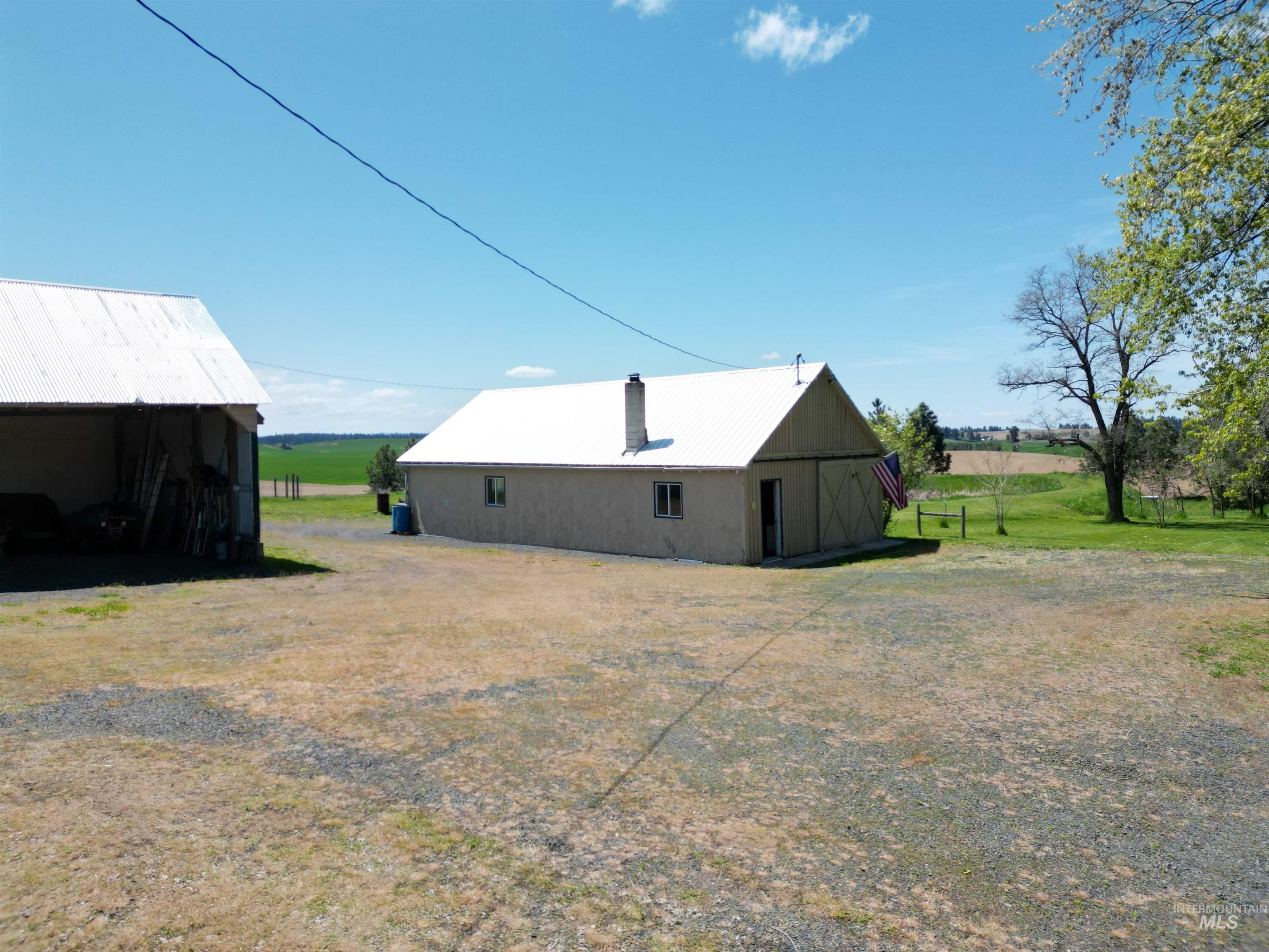 1514 Freeman Creek Rd. Property Photo 12