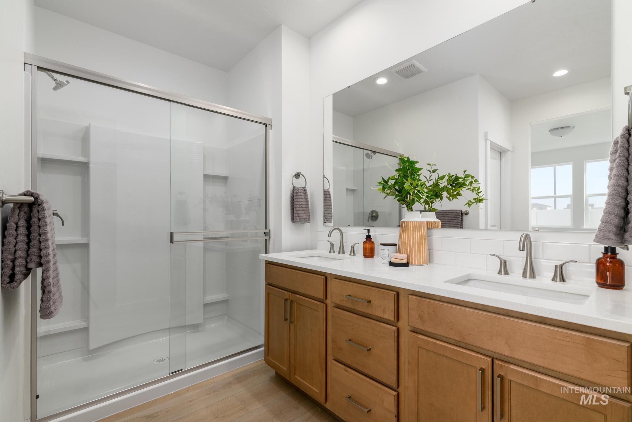 14655 Wing Spread Dr Property Photo 16