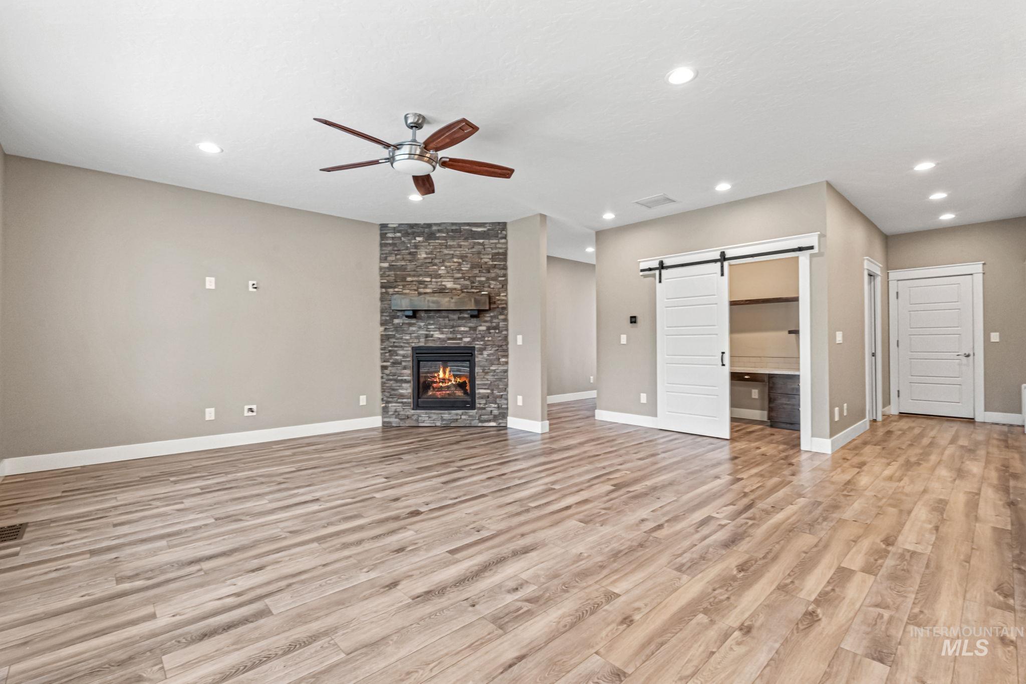 1073 W Smoky Quartz Street Property Photo 13