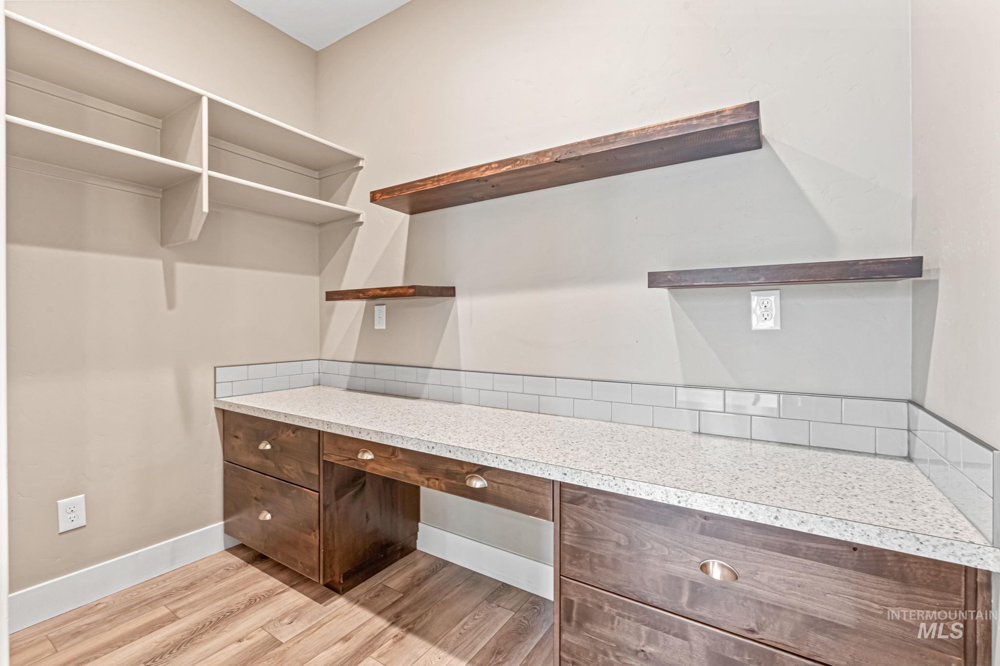 1073 W Smoky Quartz Street Property Photo 18