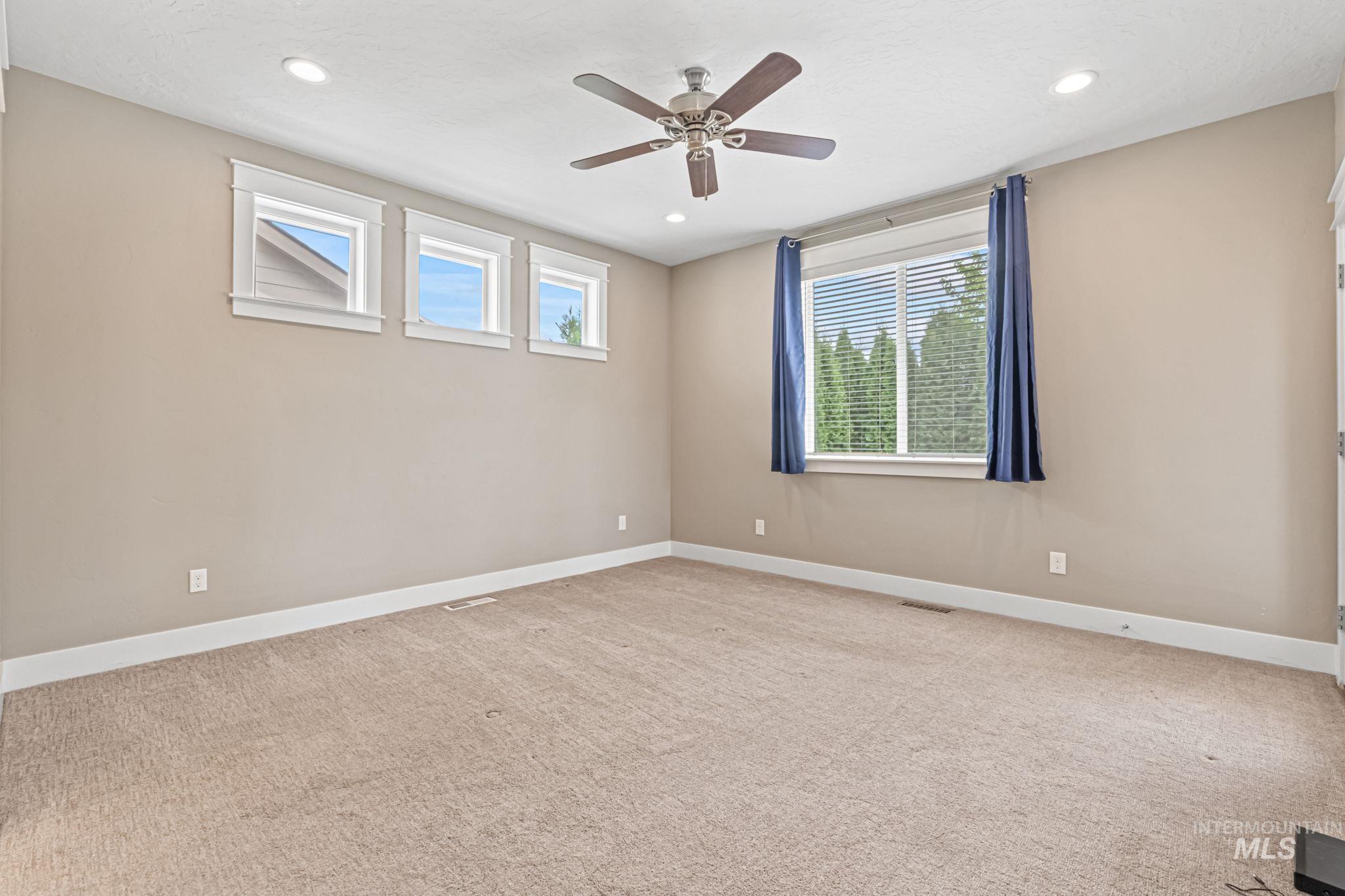 1073 W Smoky Quartz Street Property Photo 21
