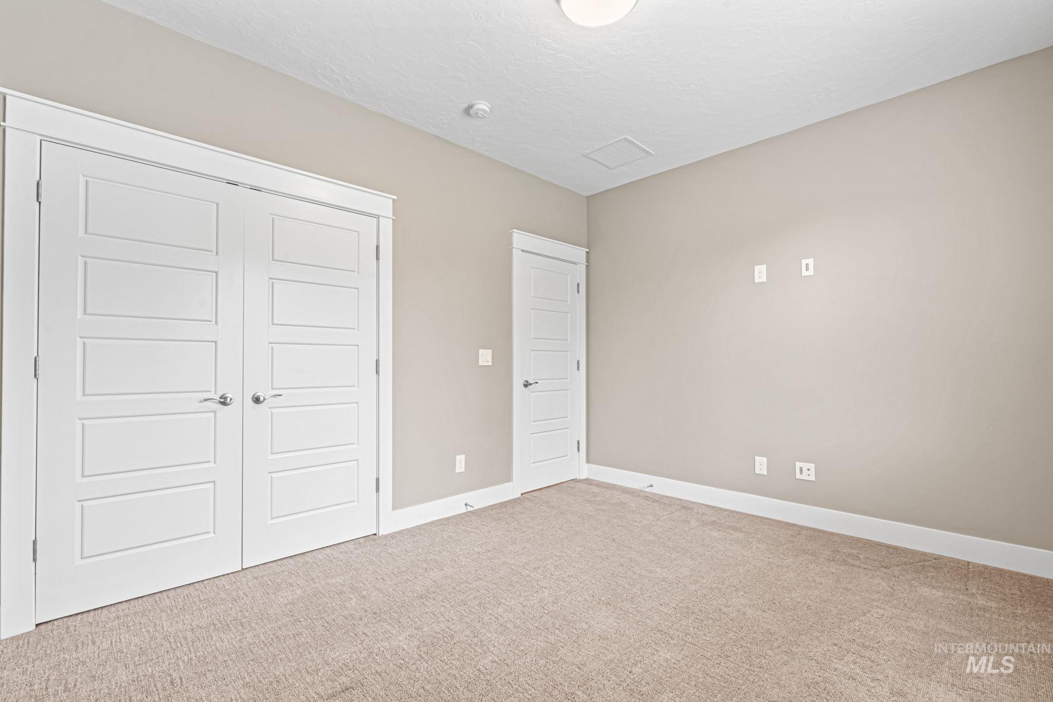 1073 W Smoky Quartz Street Property Photo 22