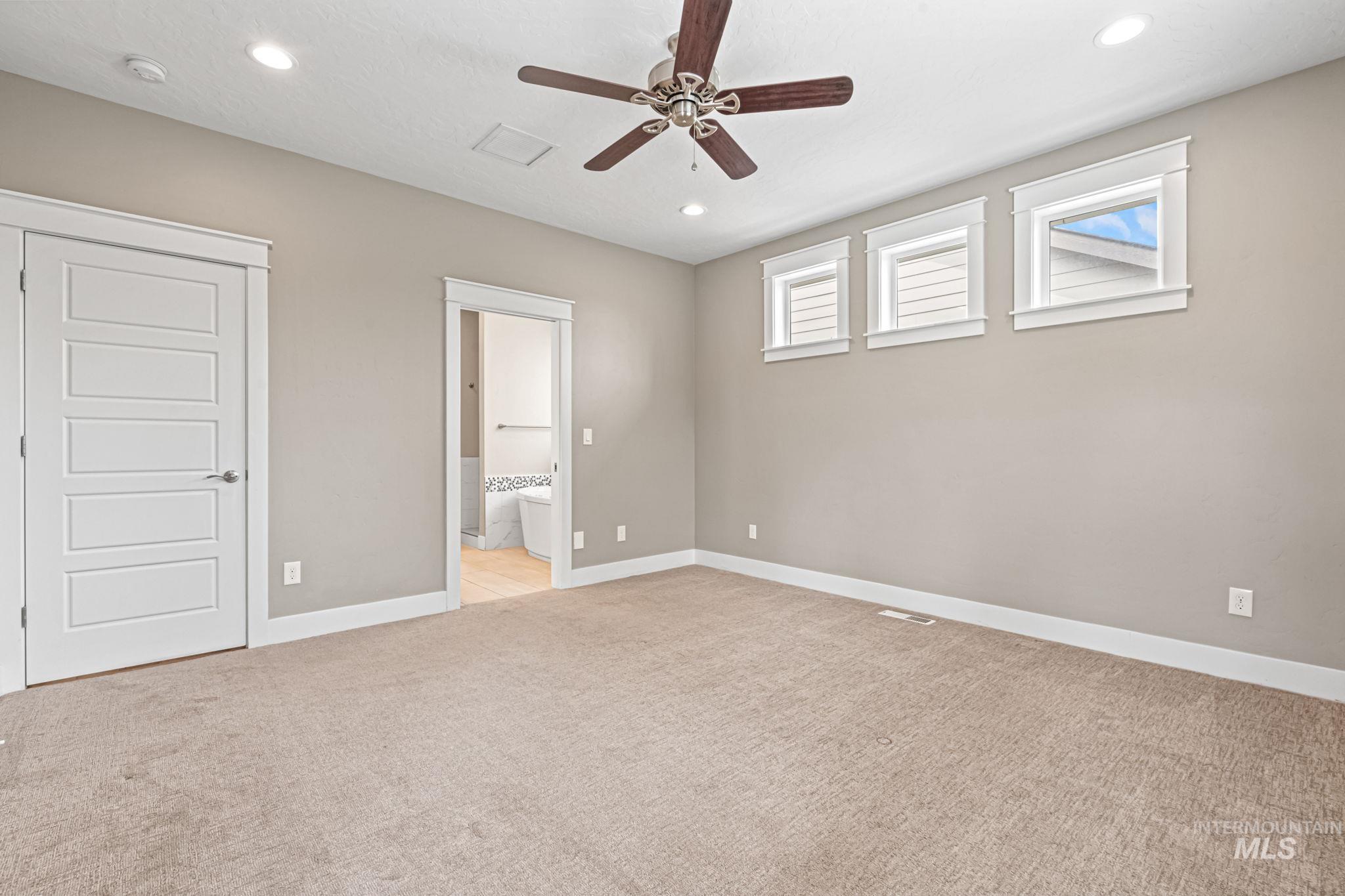 1073 W Smoky Quartz Street Property Photo 32