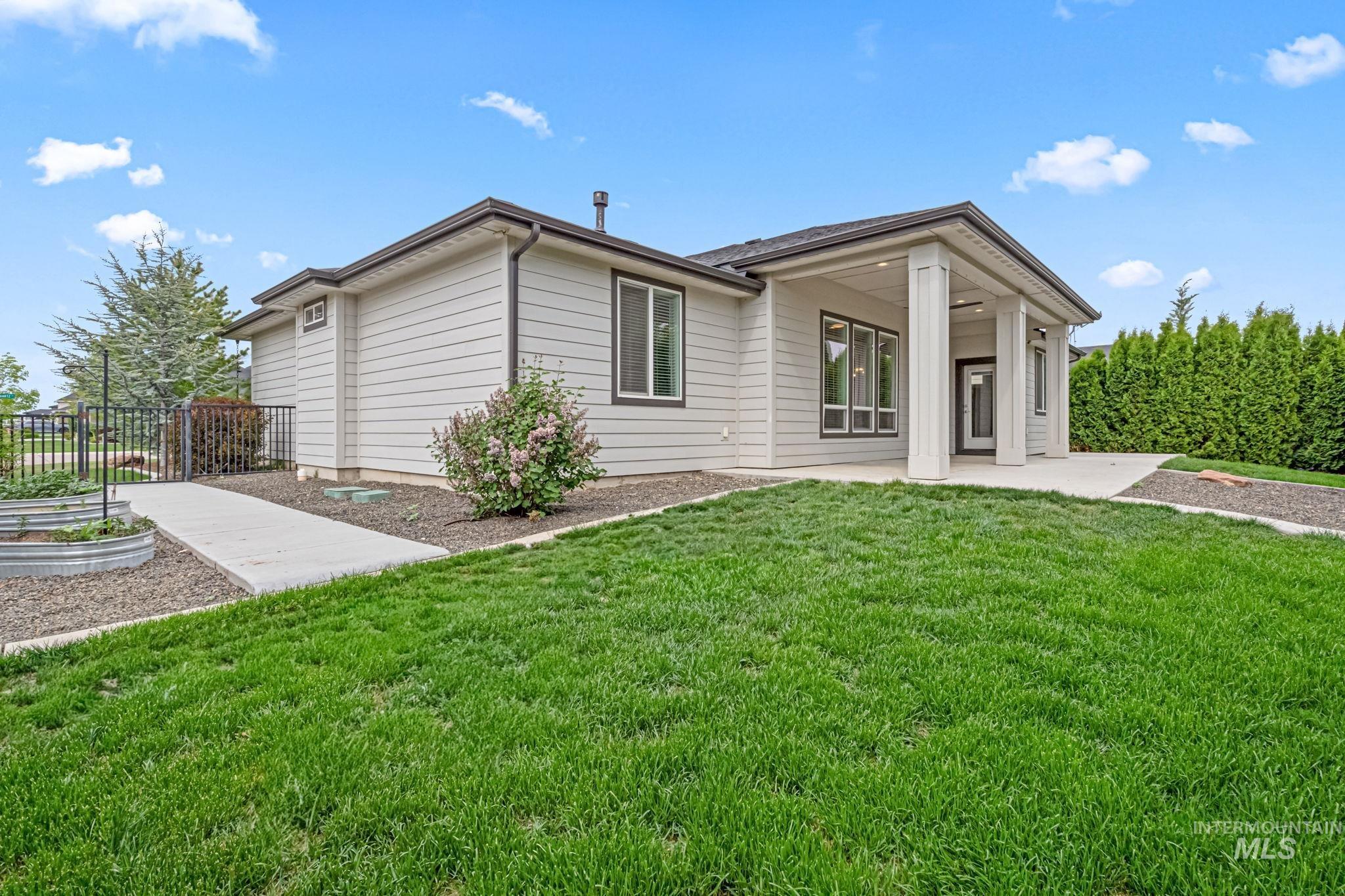 1073 W Smoky Quartz Street Property Photo 35
