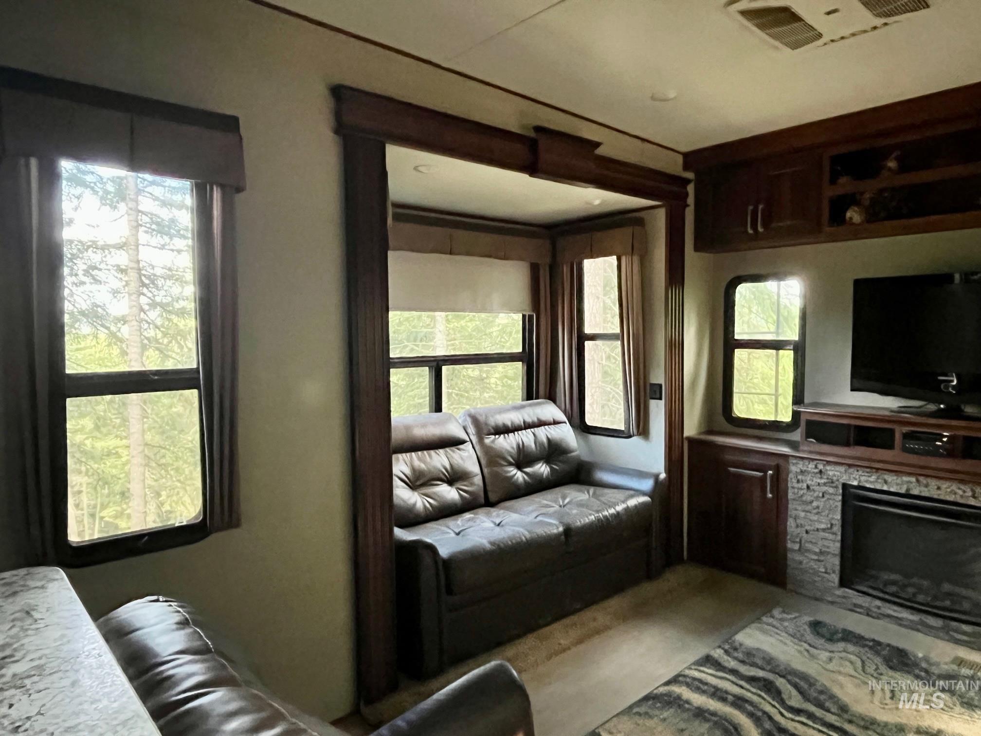 997 Norton Knob Ln Property Photo 10