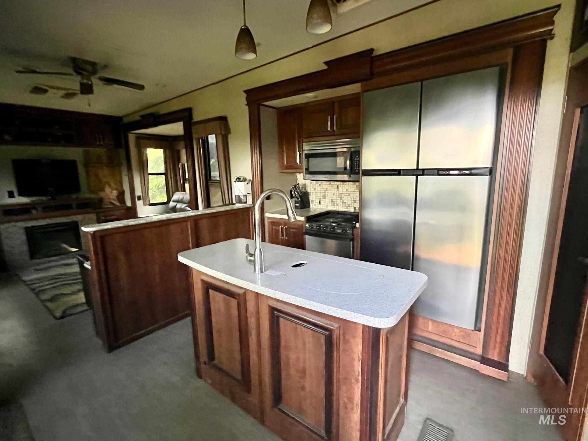 997 Norton Knob Ln Property Photo 13