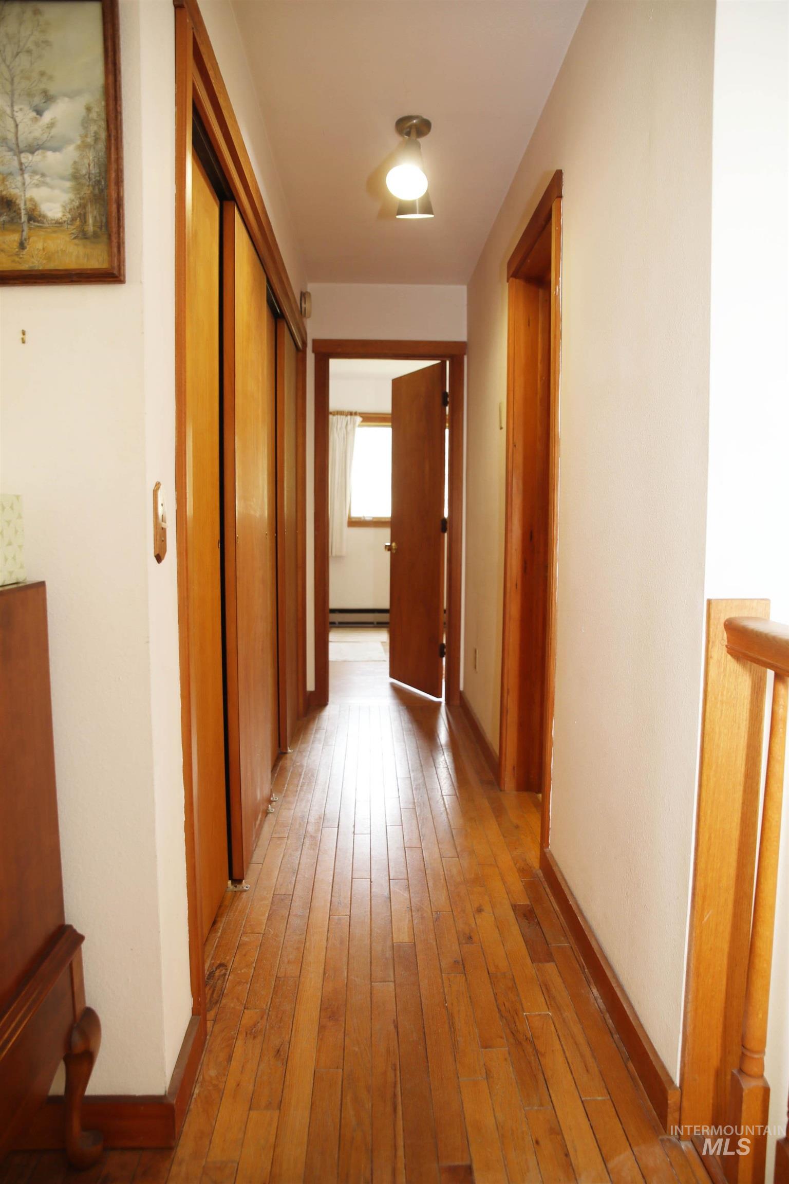 1021 Claypit Rd Property Photo 13