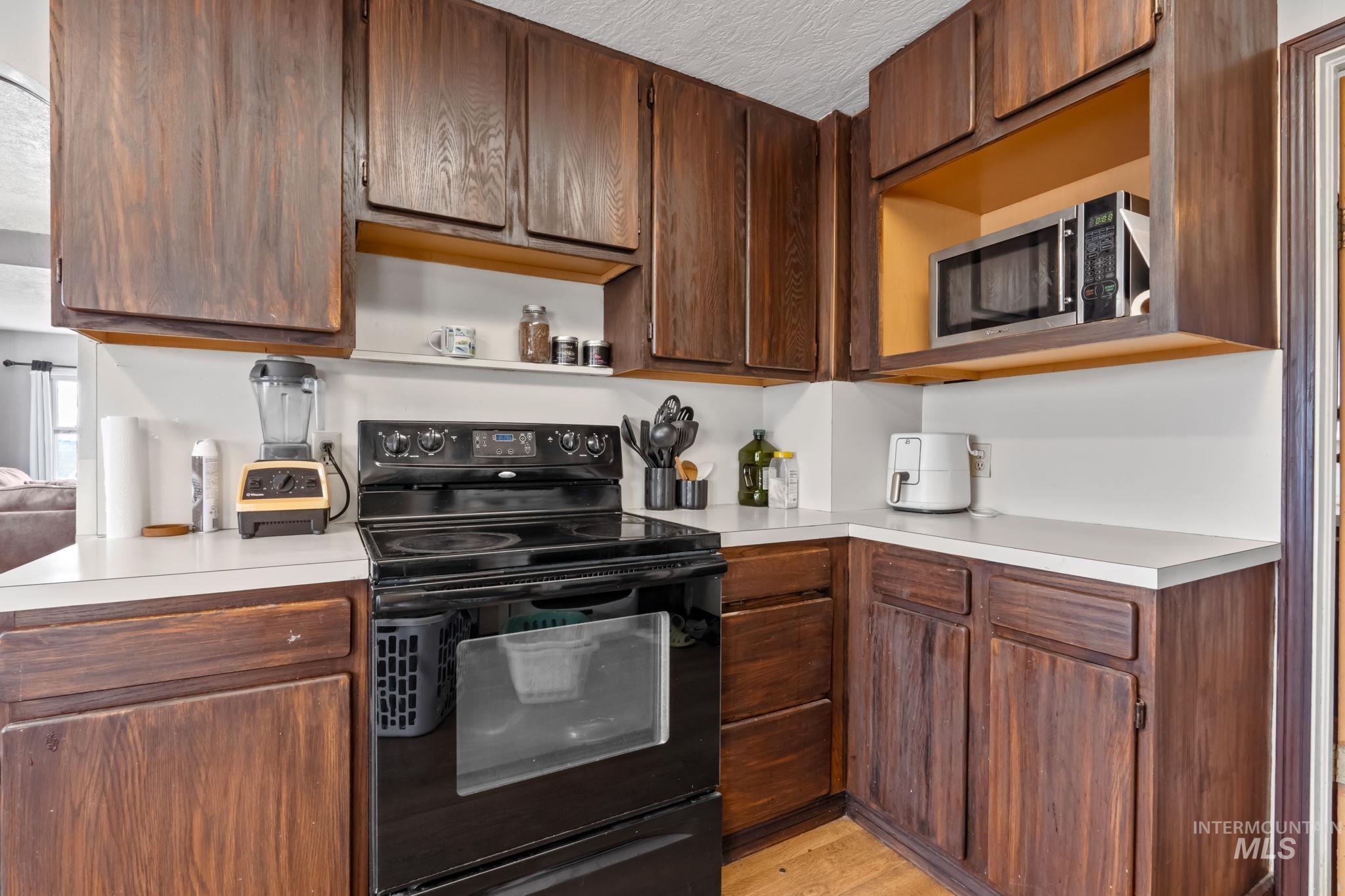 27468 Upper Pleasant Ridge Property Photo 6