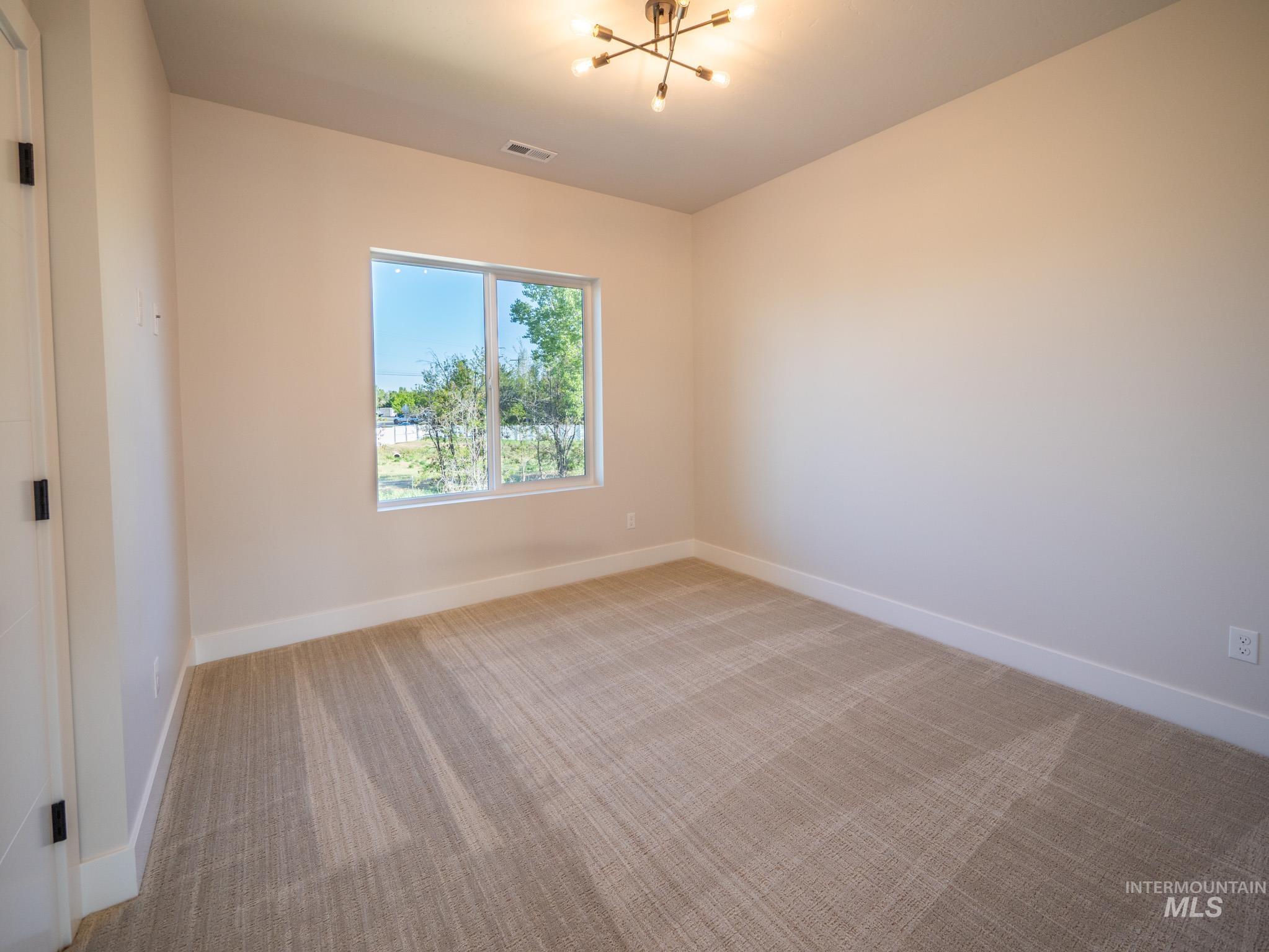 1590 N Watershed Ln Property Photo 23