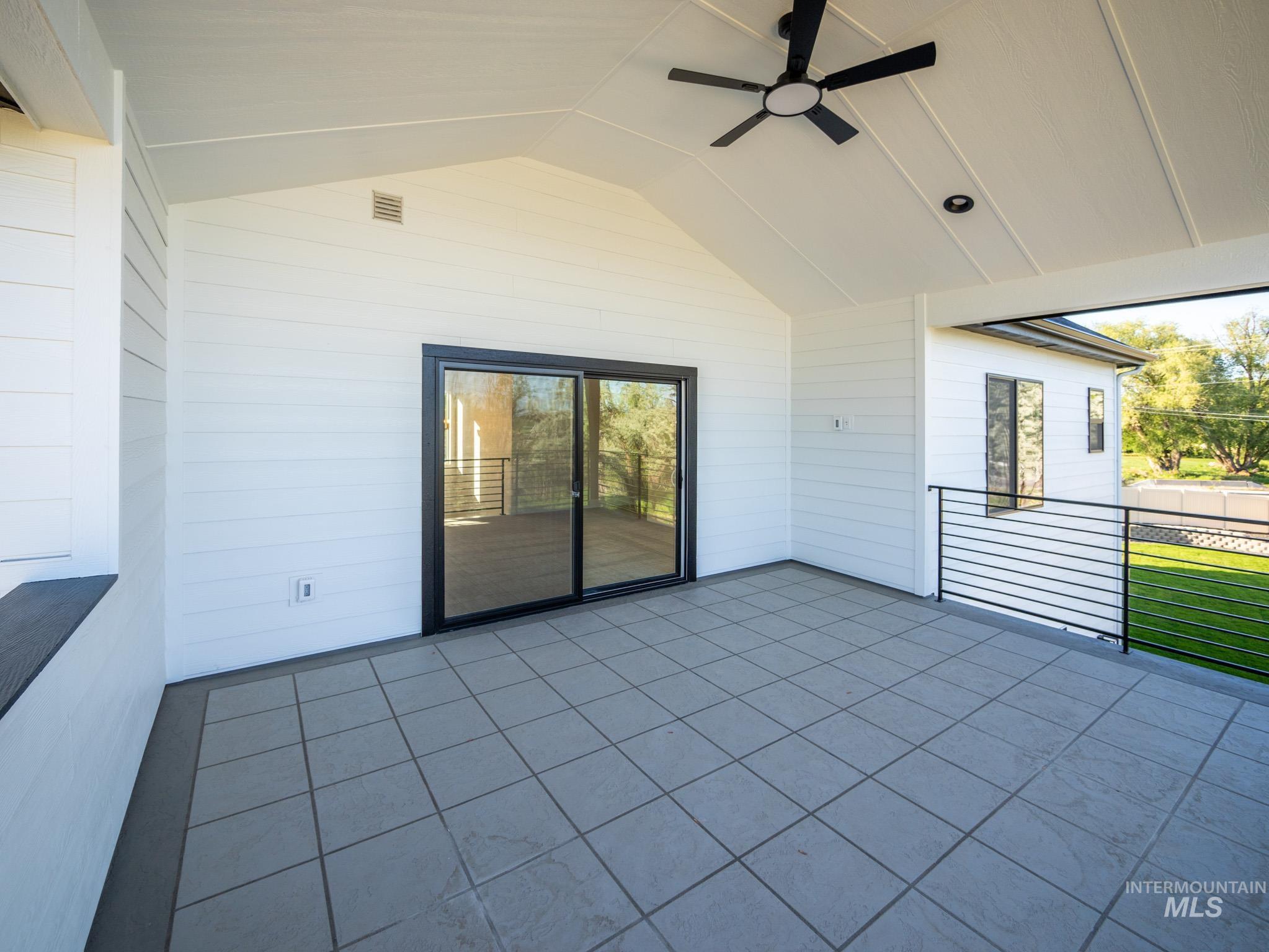 1590 N Watershed Ln Property Photo 37