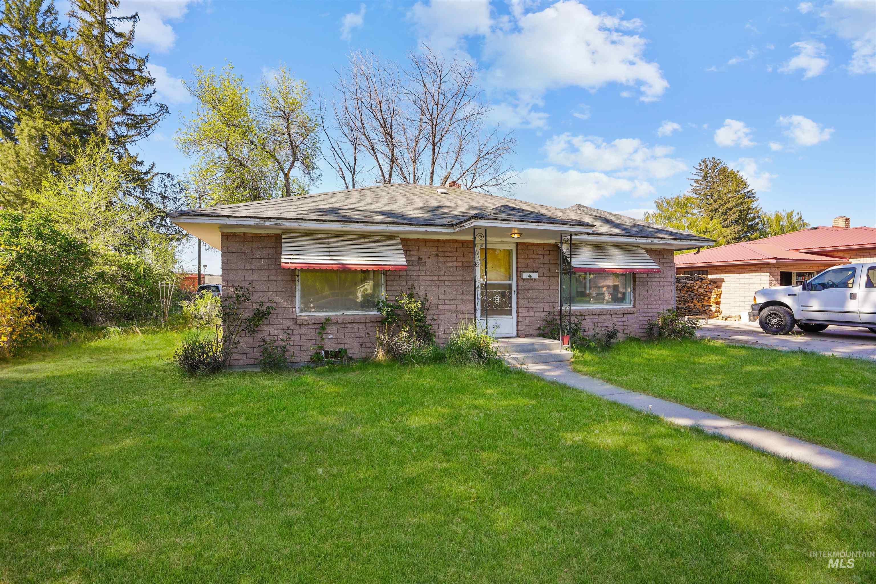 526 13th Street Property Photo 1