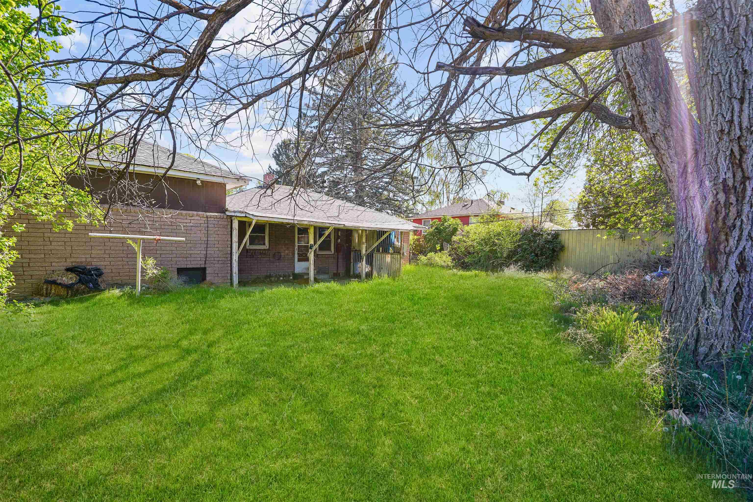 526 13th Street Property Photo 15