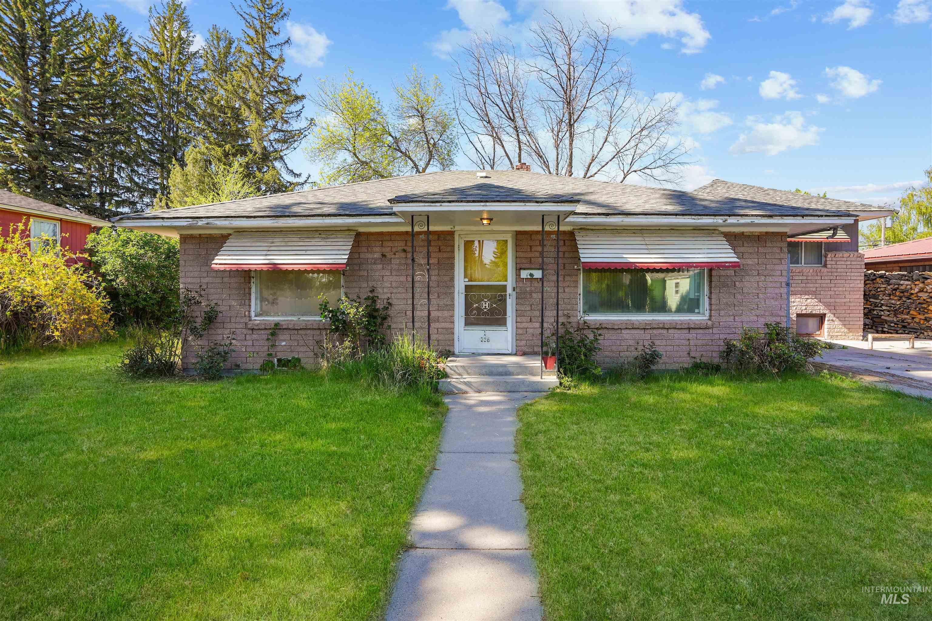 526 13th Street Property Photo 15