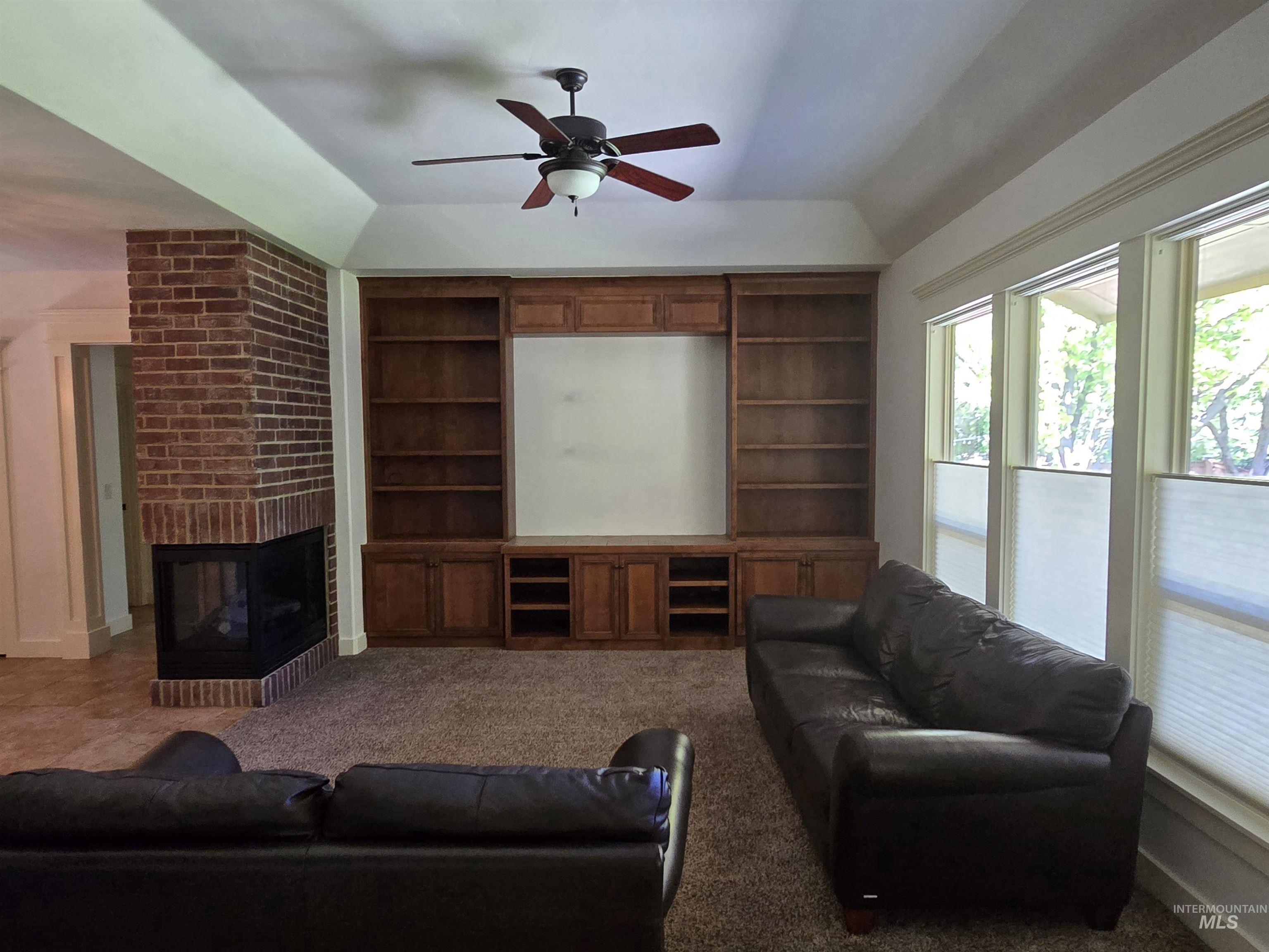 4762 S Skyridge Way Property Photo 5