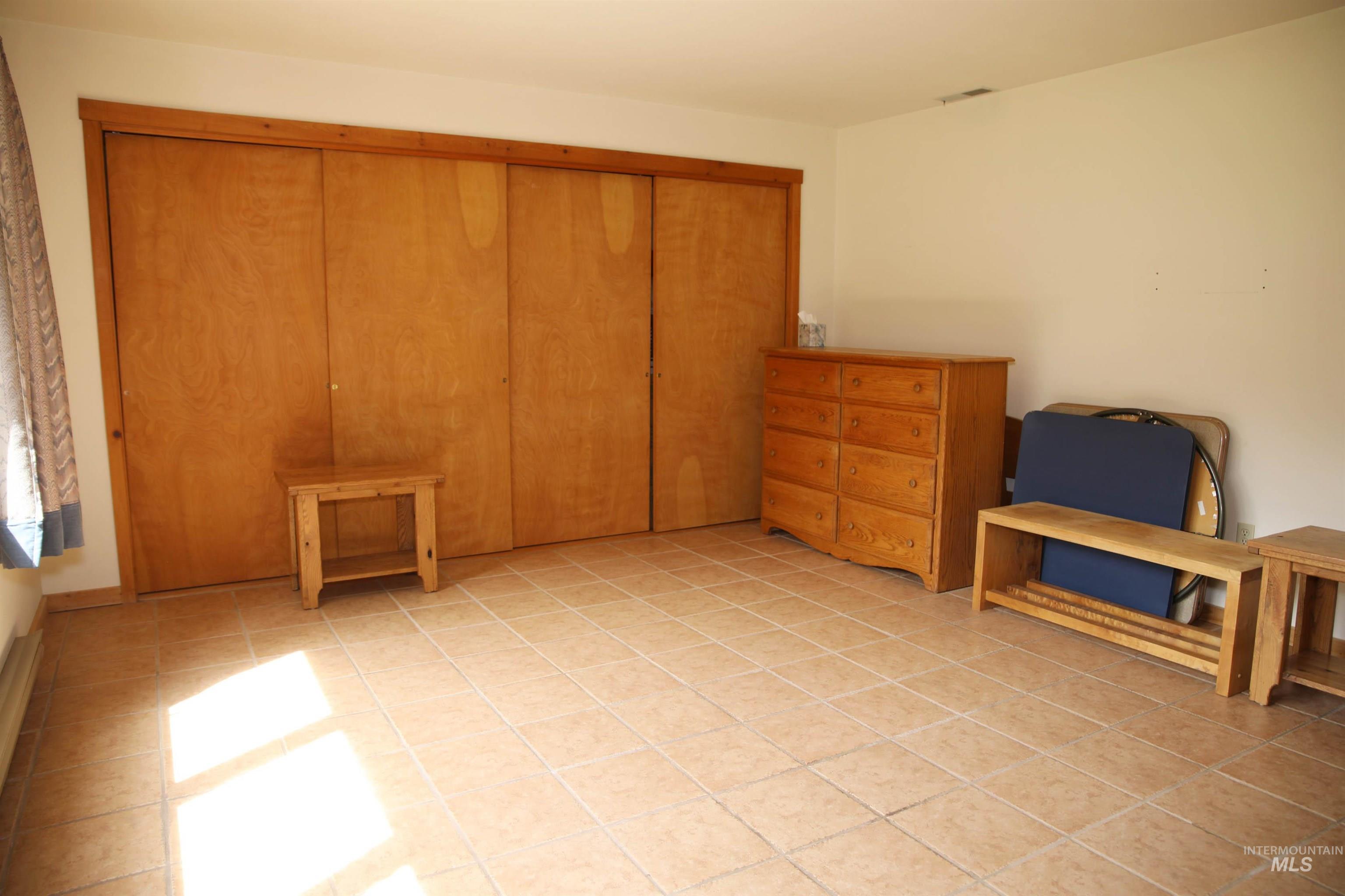 1021 Claypit Rd Property Photo 17