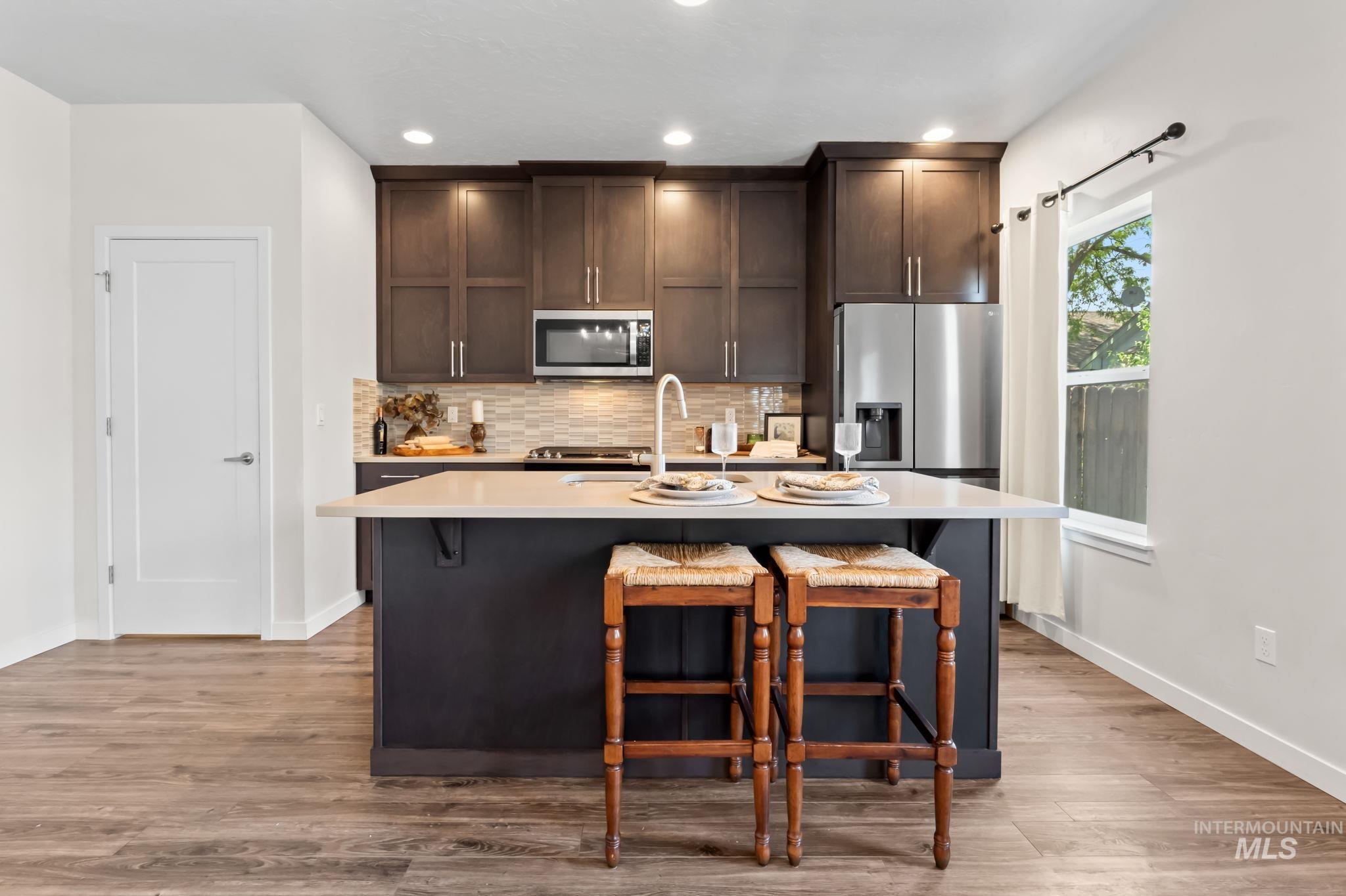 9632 W De Witt St Property Photo 7