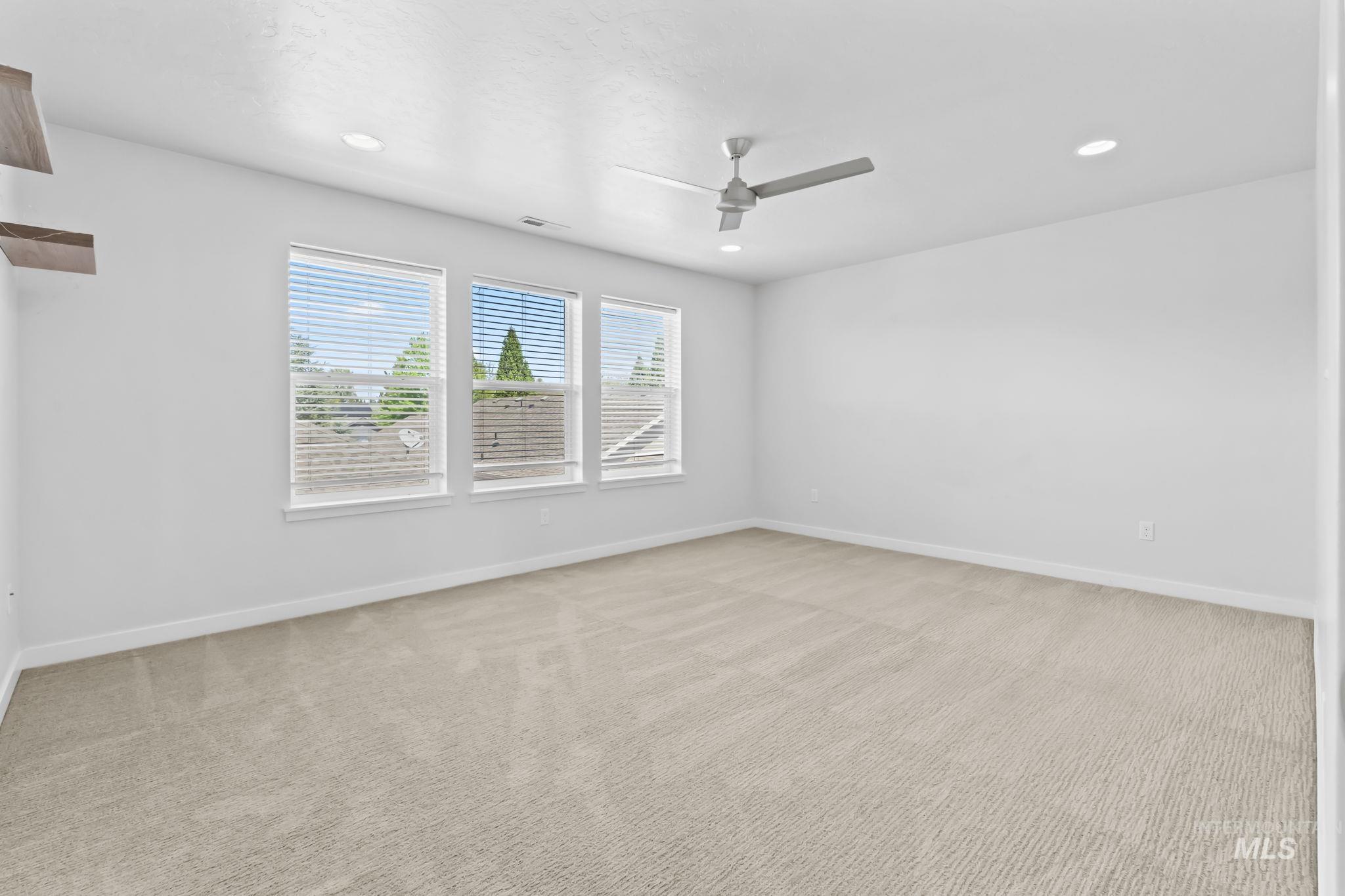 9632 W De Witt St Property Photo 12