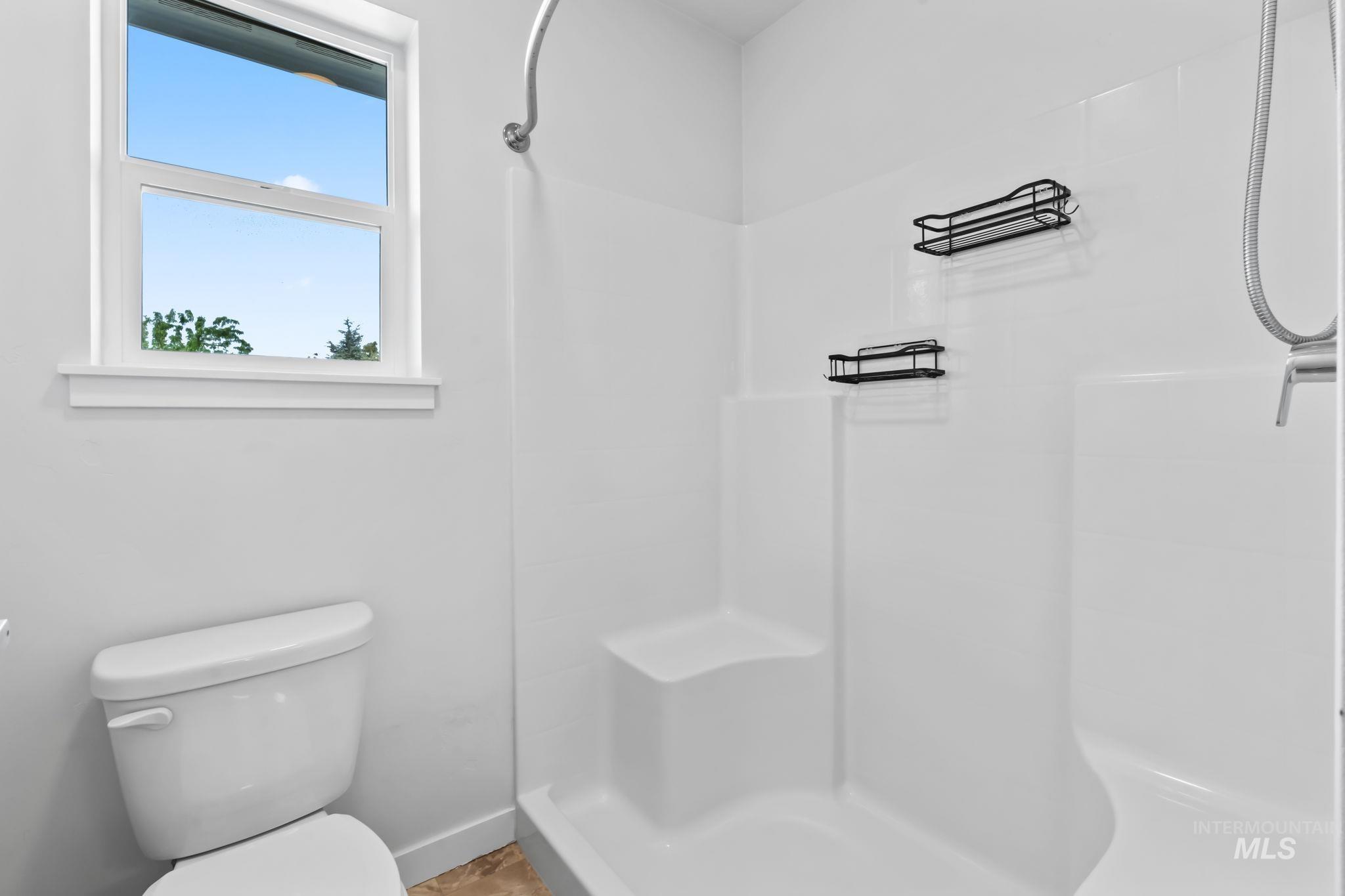 9632 W De Witt St Property Photo 15