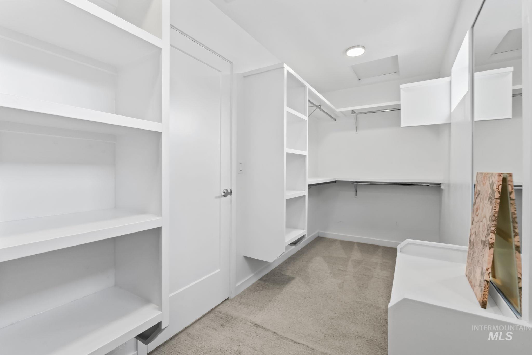 9632 W De Witt St Property Photo 16