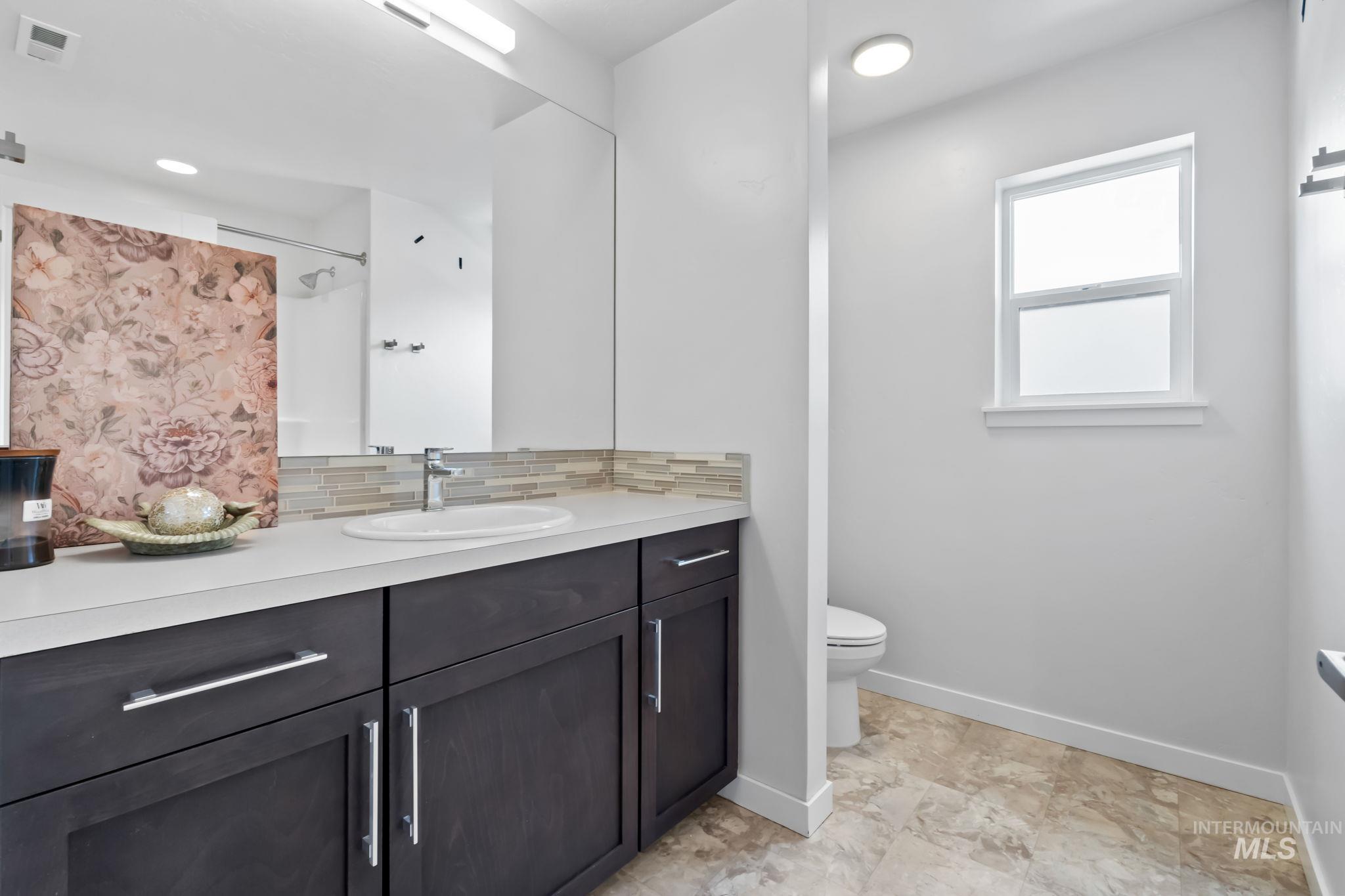 9632 W De Witt St Property Photo 20