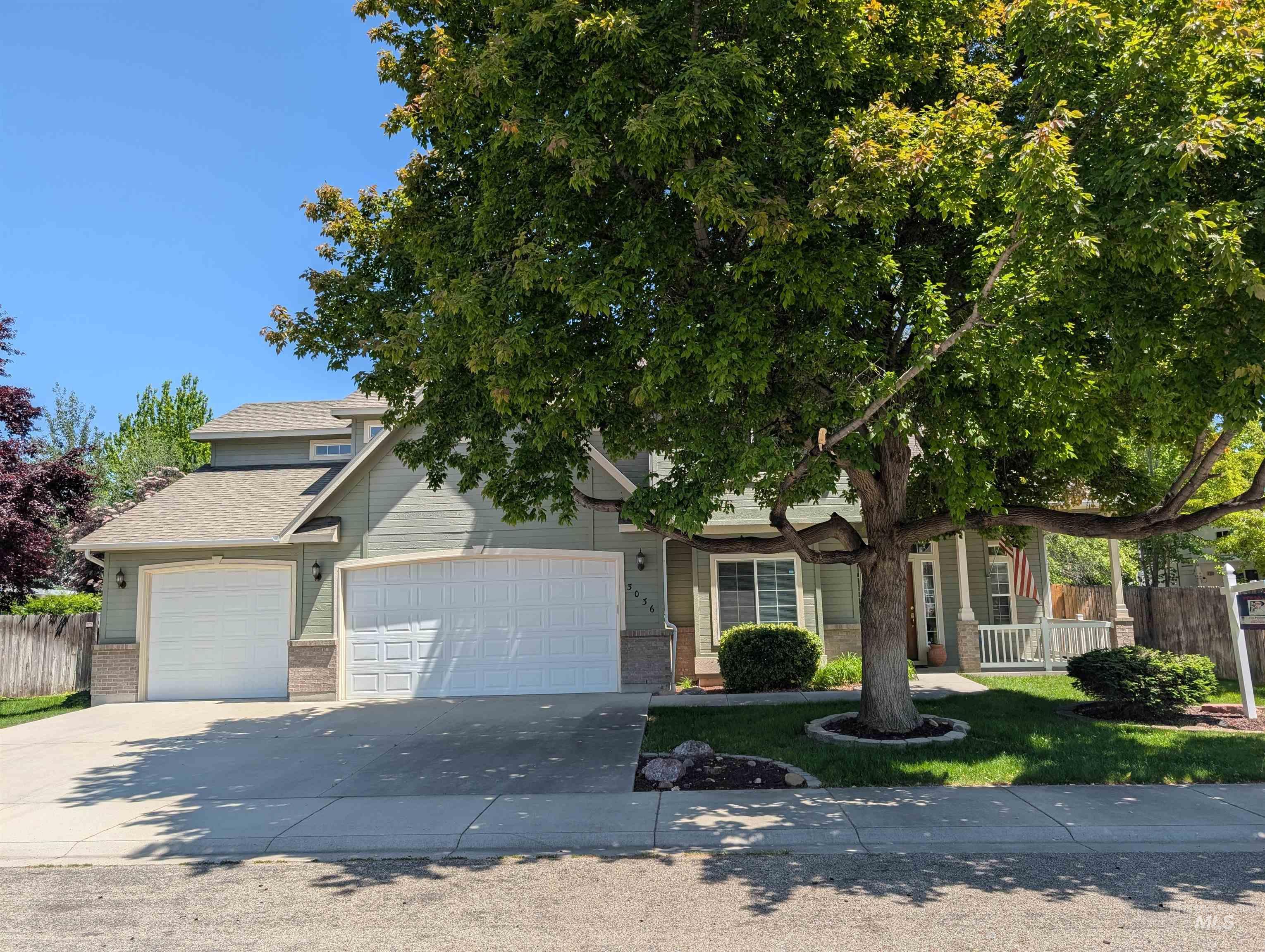 3036 S Grimes Creek Property Photo 2