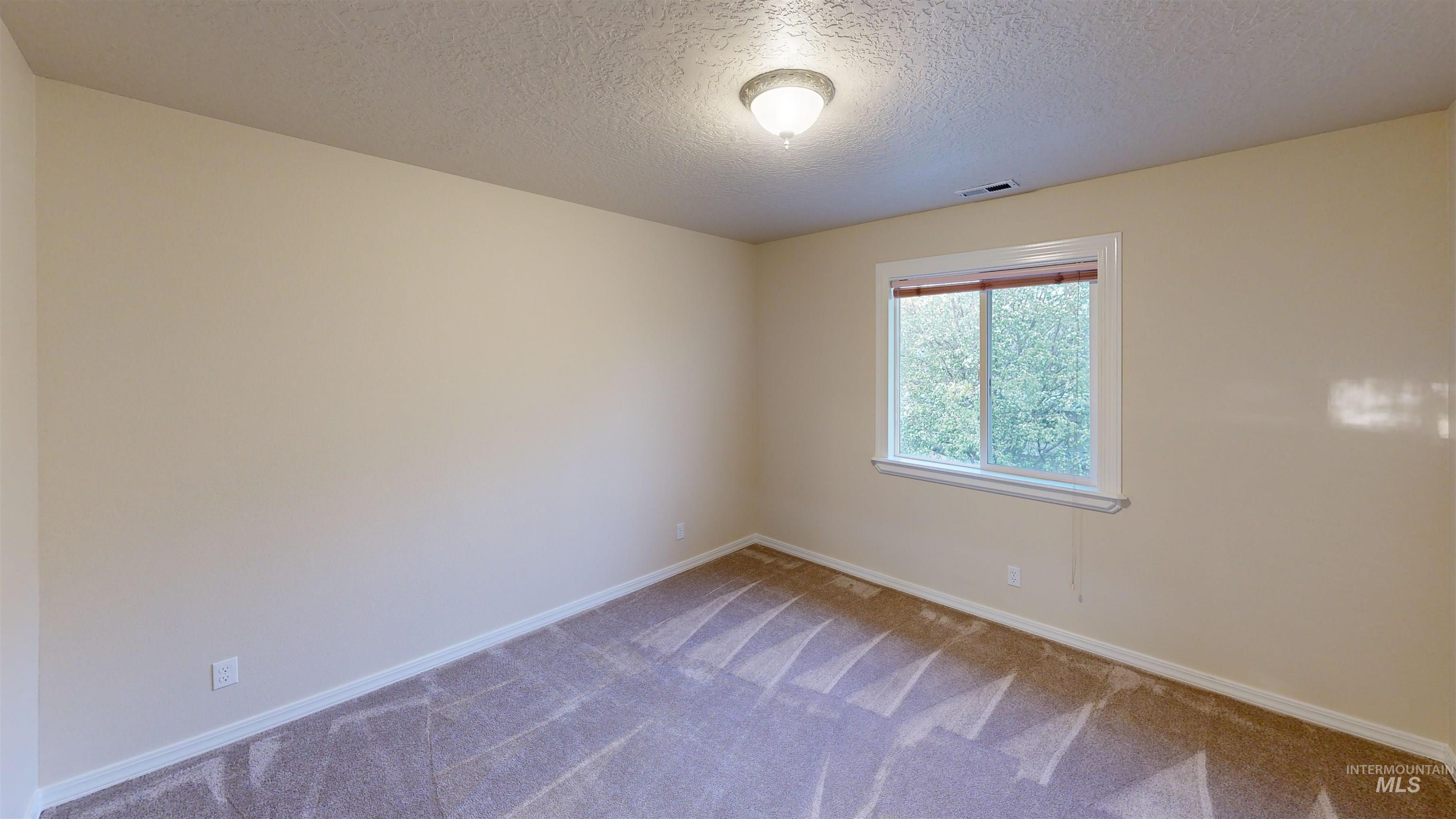 3036 S Grimes Creek Property Photo 17