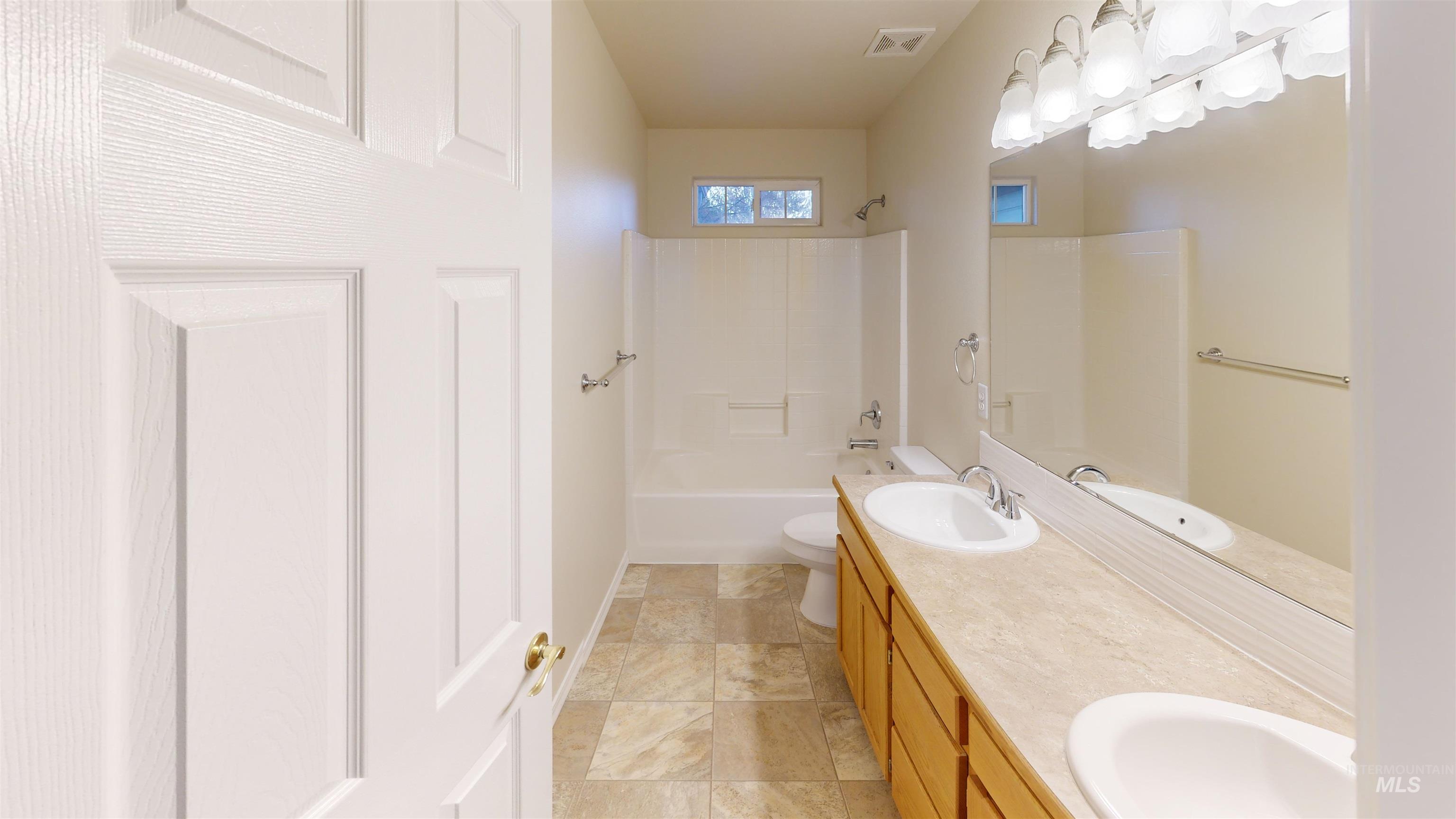 3036 S Grimes Creek Property Photo 19